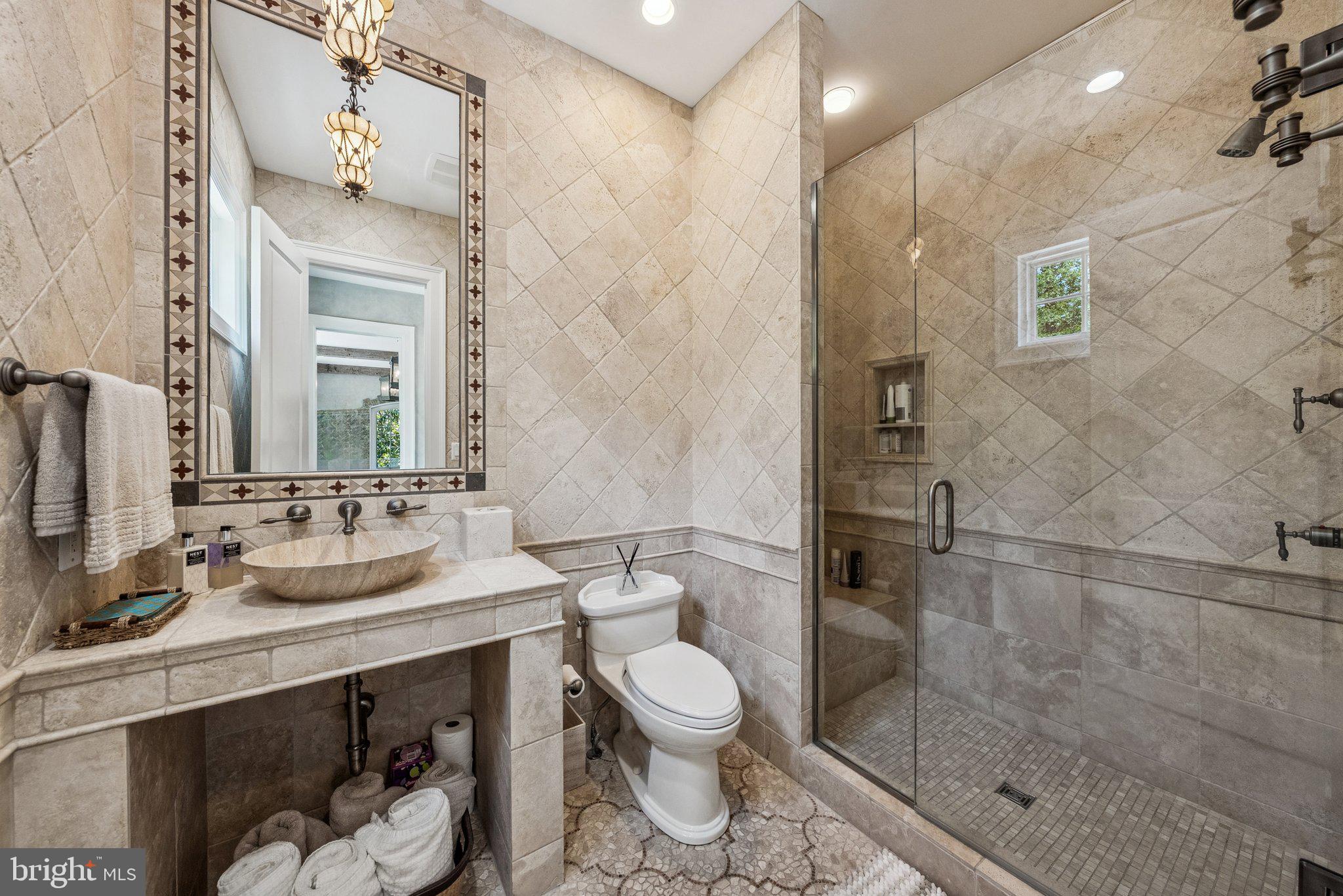 POTOMAC OUTSIDE - Residential