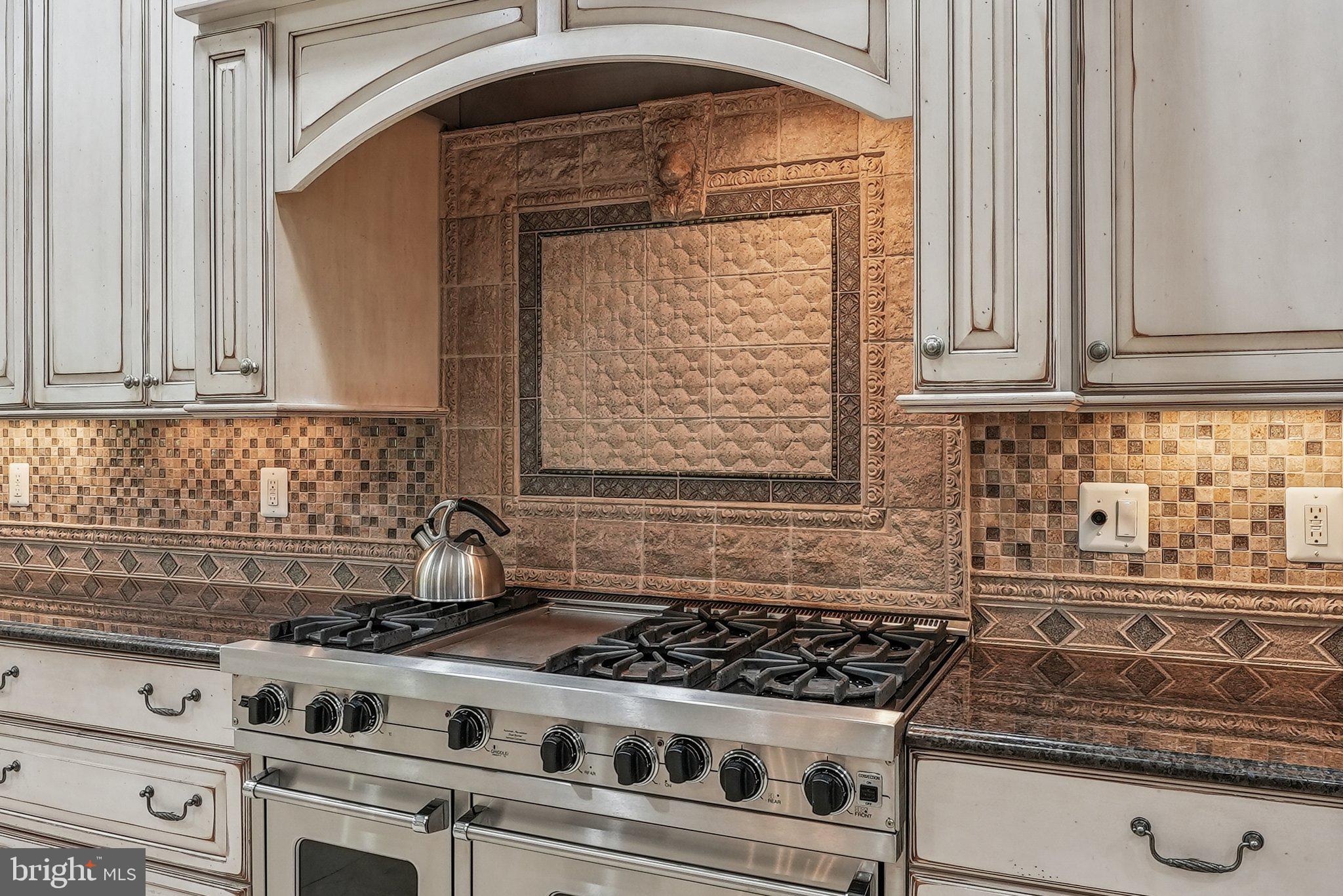 POTOMAC OUTSIDE - Residential