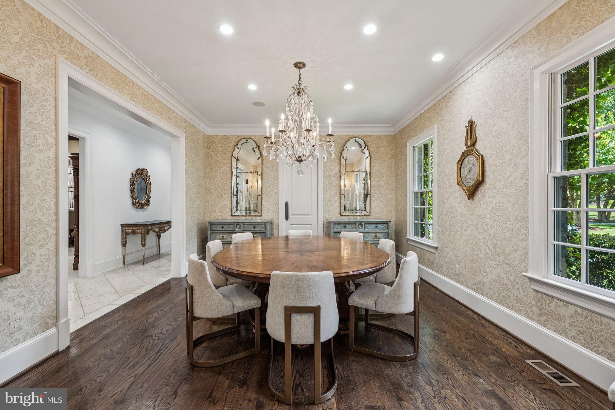 POTOMAC OUTSIDE - Residential