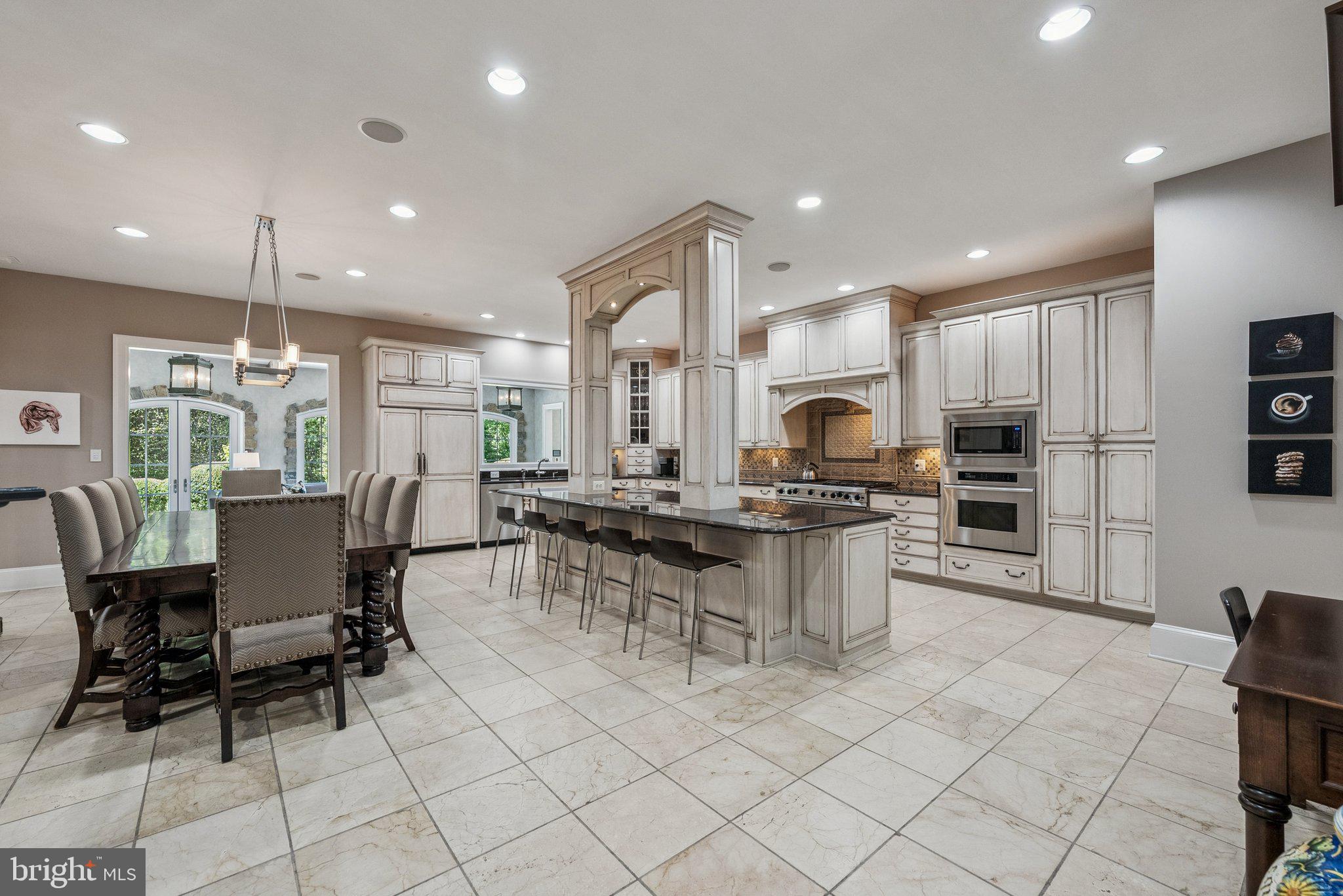 POTOMAC OUTSIDE - Residential