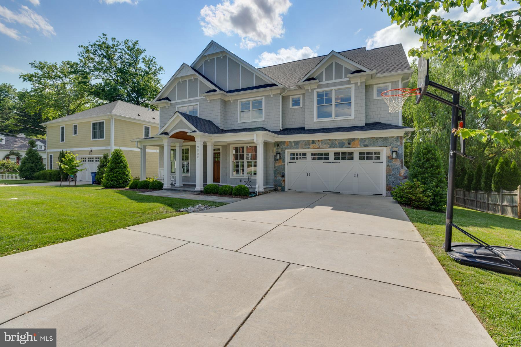 ALTA VISTA - Residential