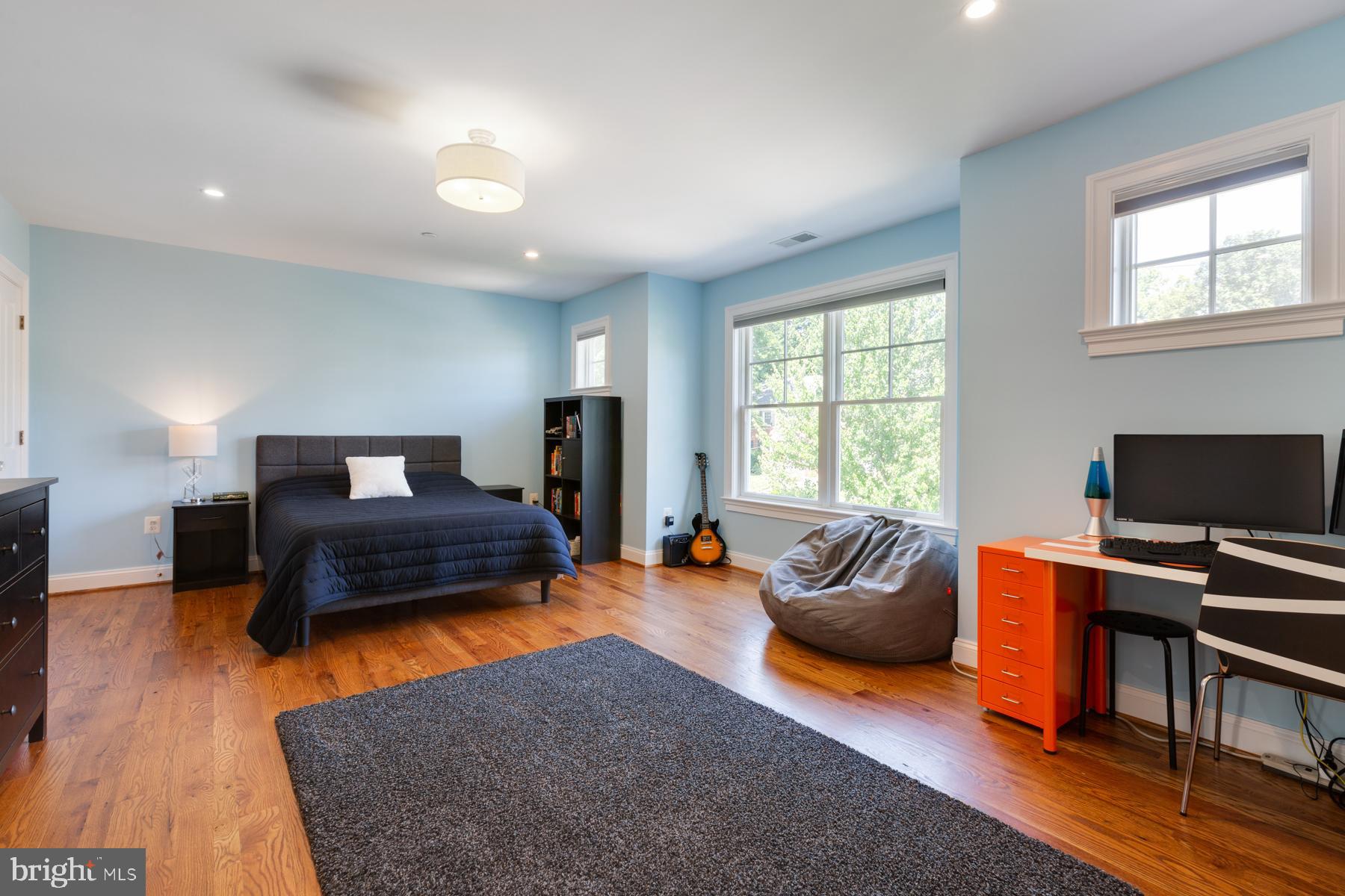 ALTA VISTA - Residential