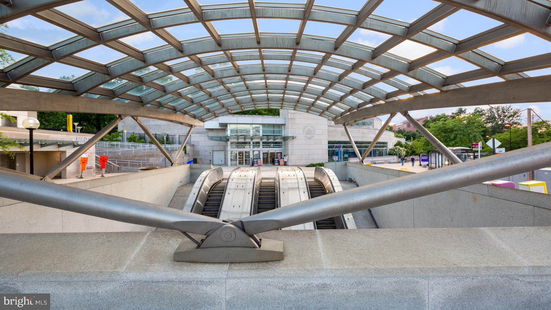 ALTA VISTA - Residential