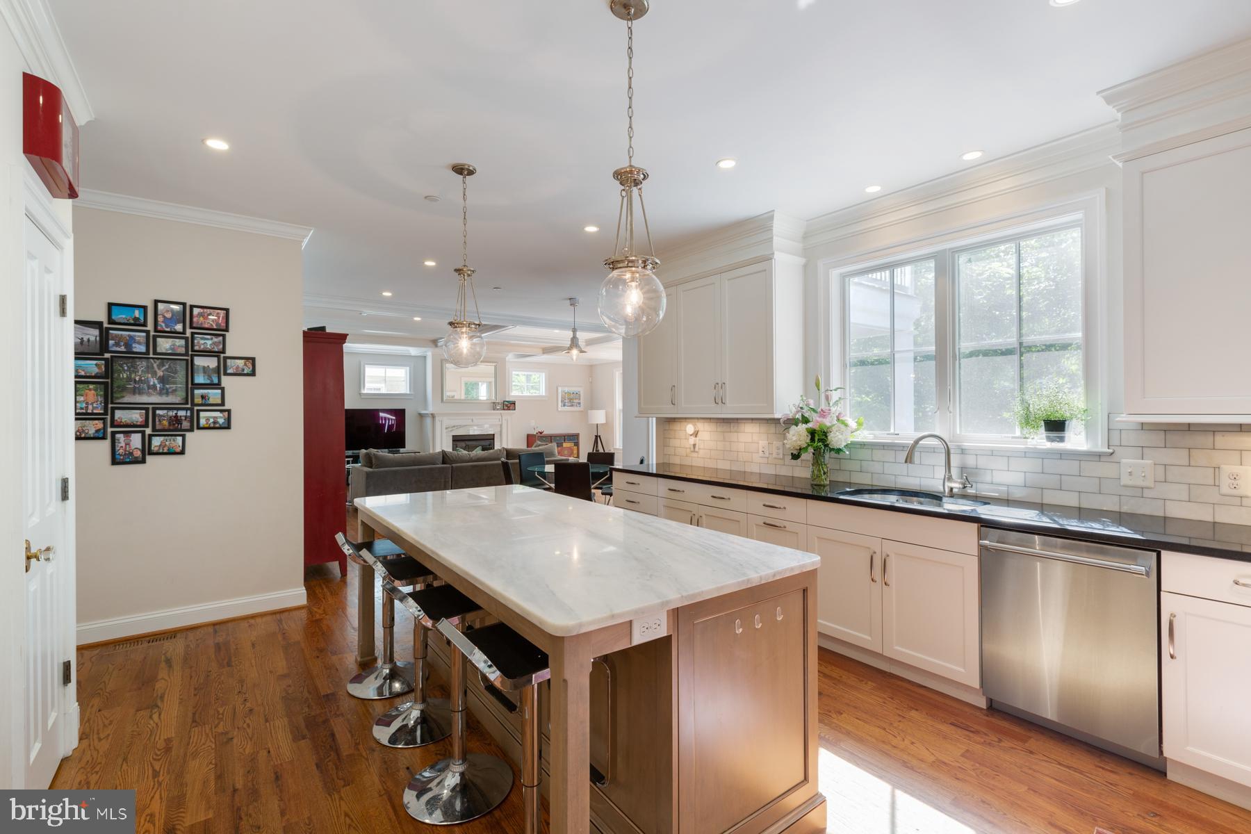 ALTA VISTA - Residential