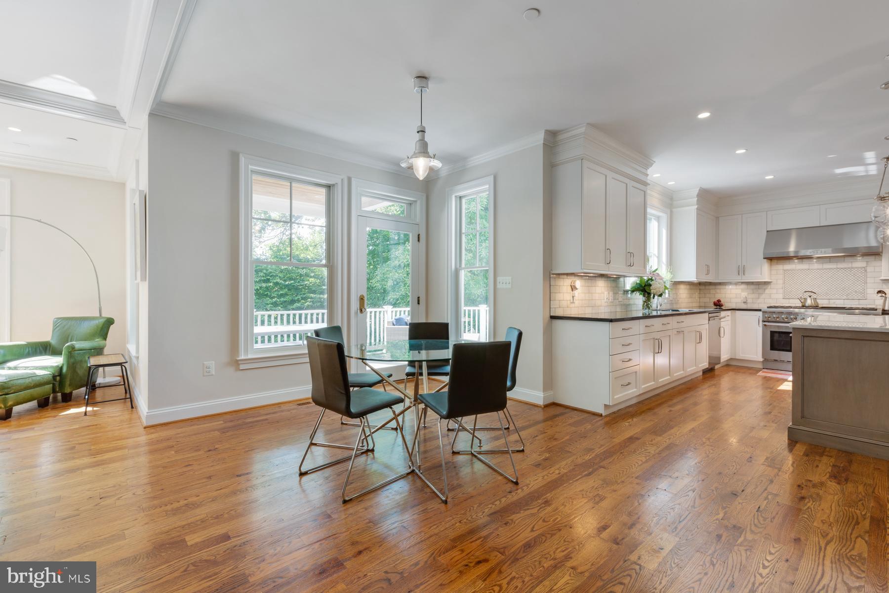 ALTA VISTA - Residential