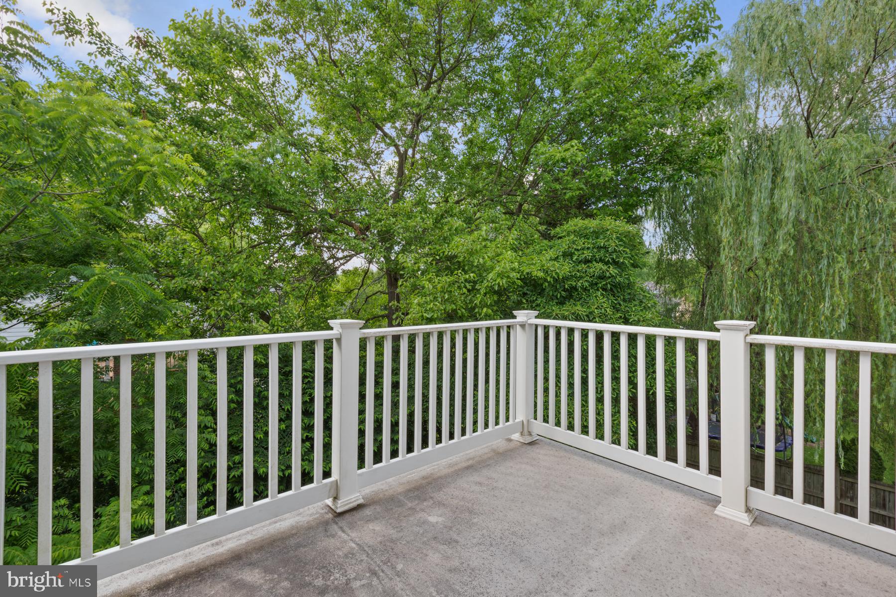 ALTA VISTA - Residential