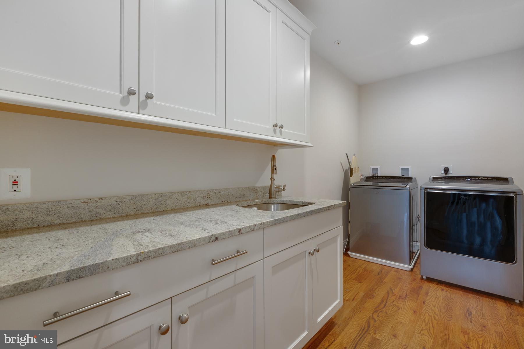 ALTA VISTA - Residential