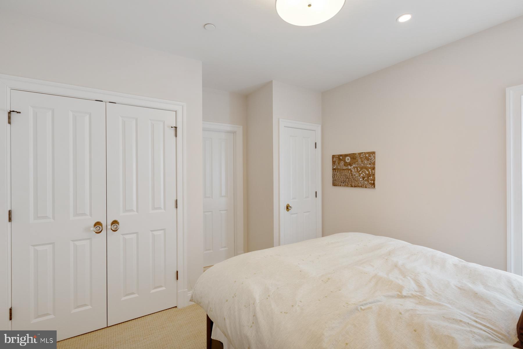 ALTA VISTA - Residential