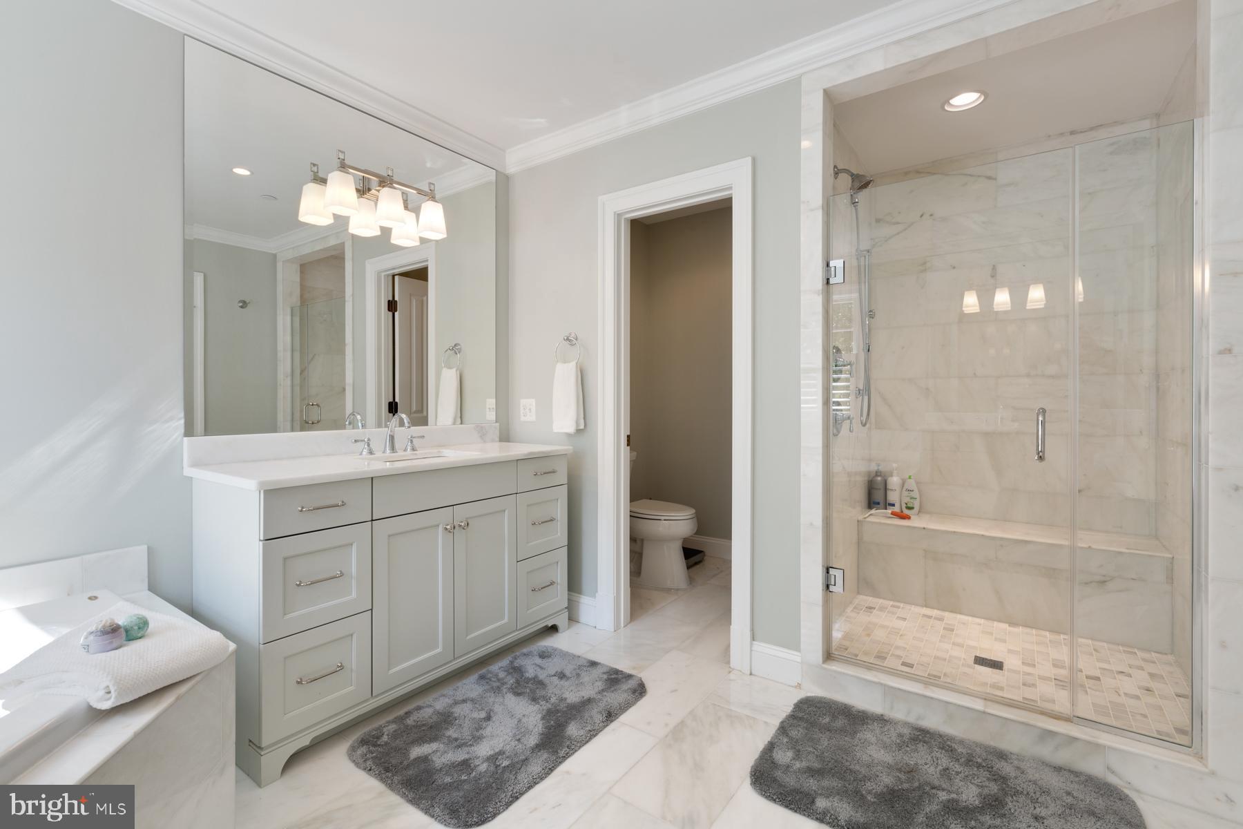 ALTA VISTA - Residential