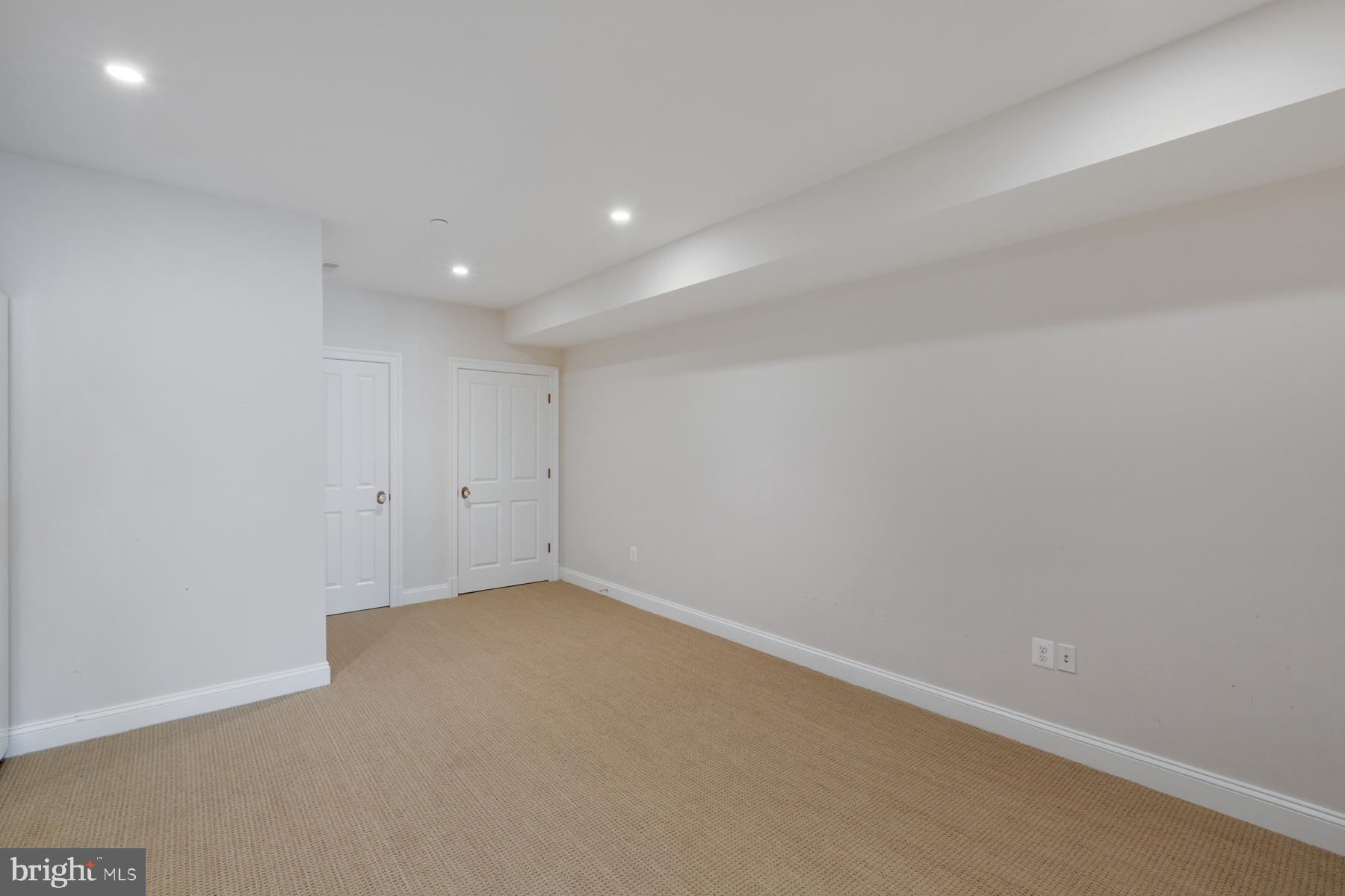 ALTA VISTA - Residential