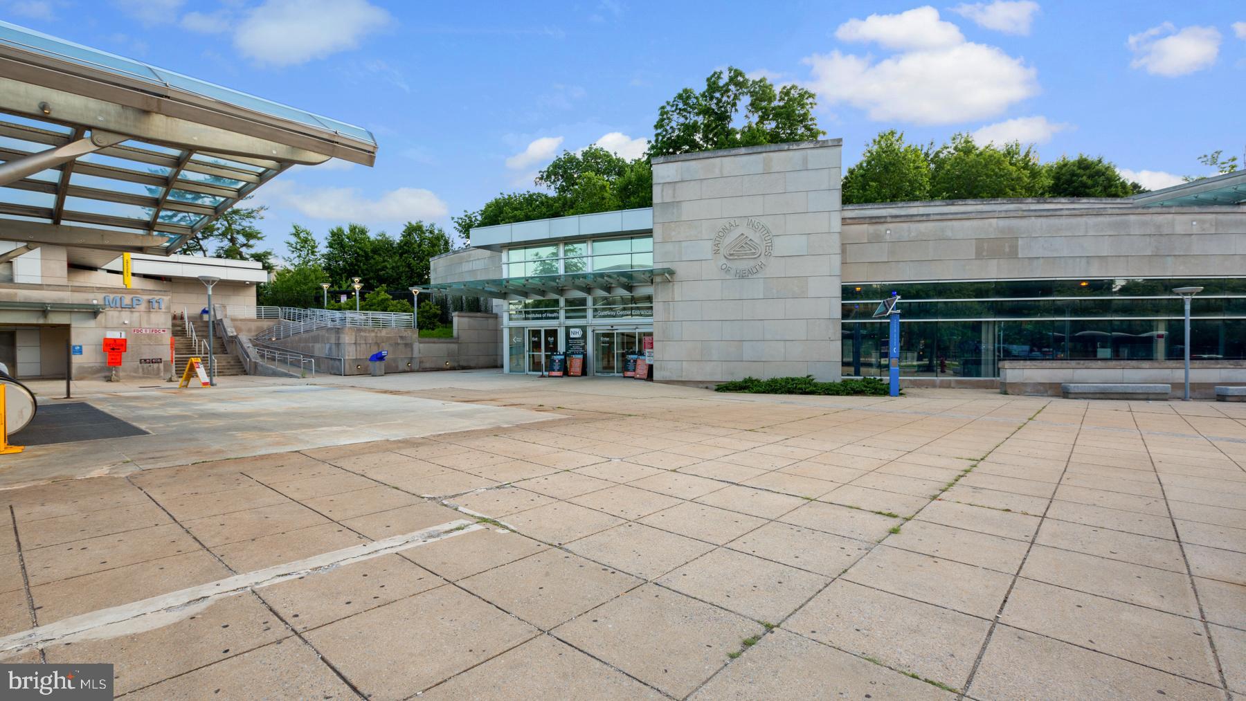 ALTA VISTA - Residential