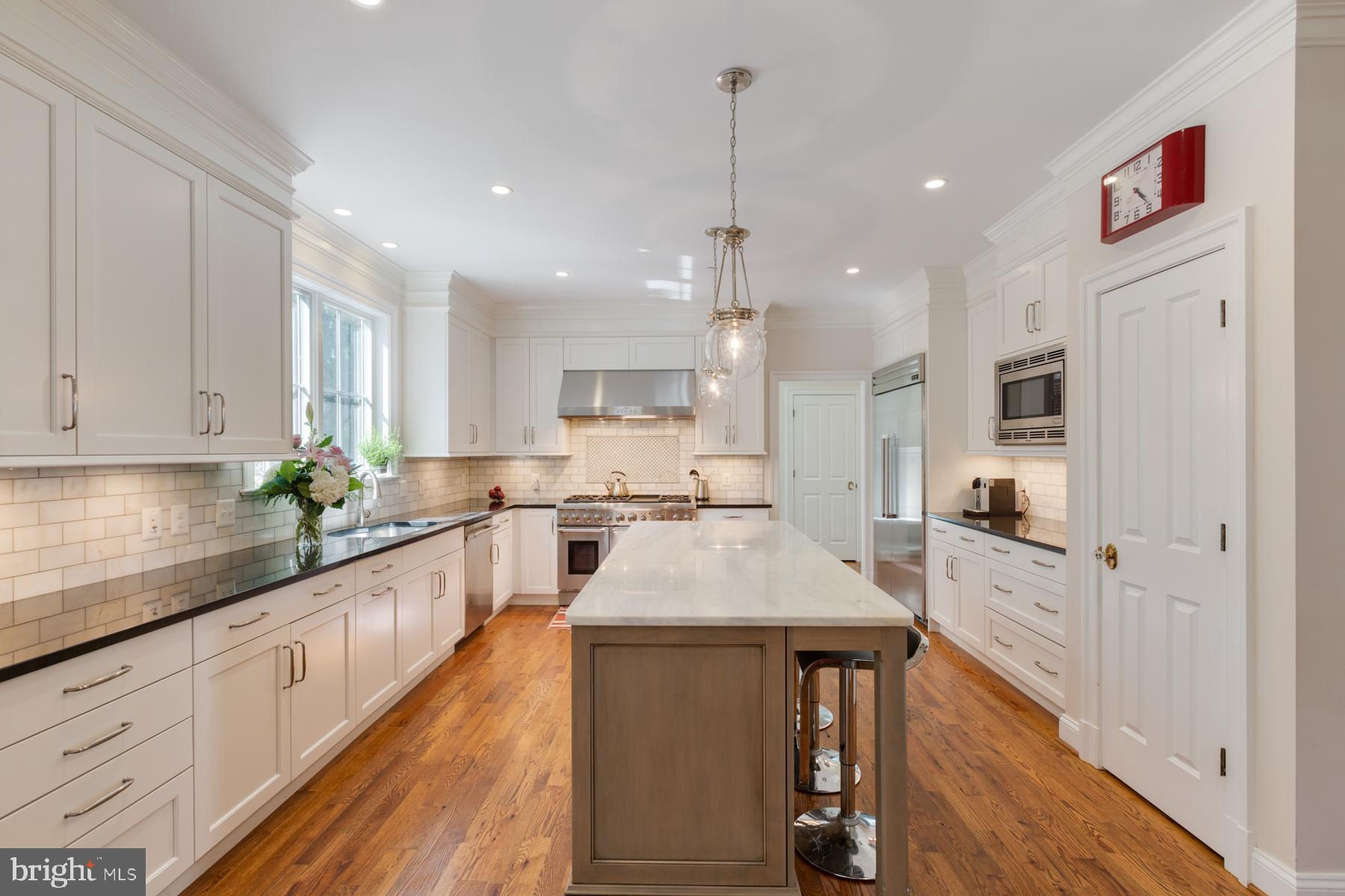 ALTA VISTA - Residential