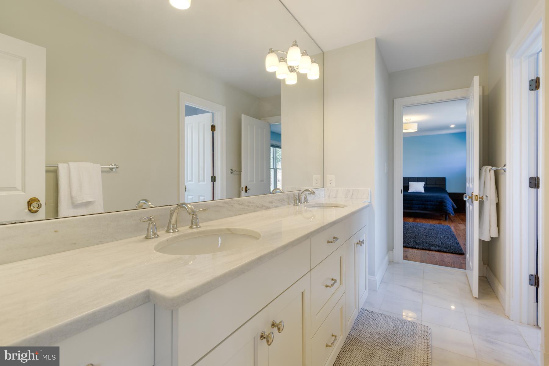 ALTA VISTA - Residential