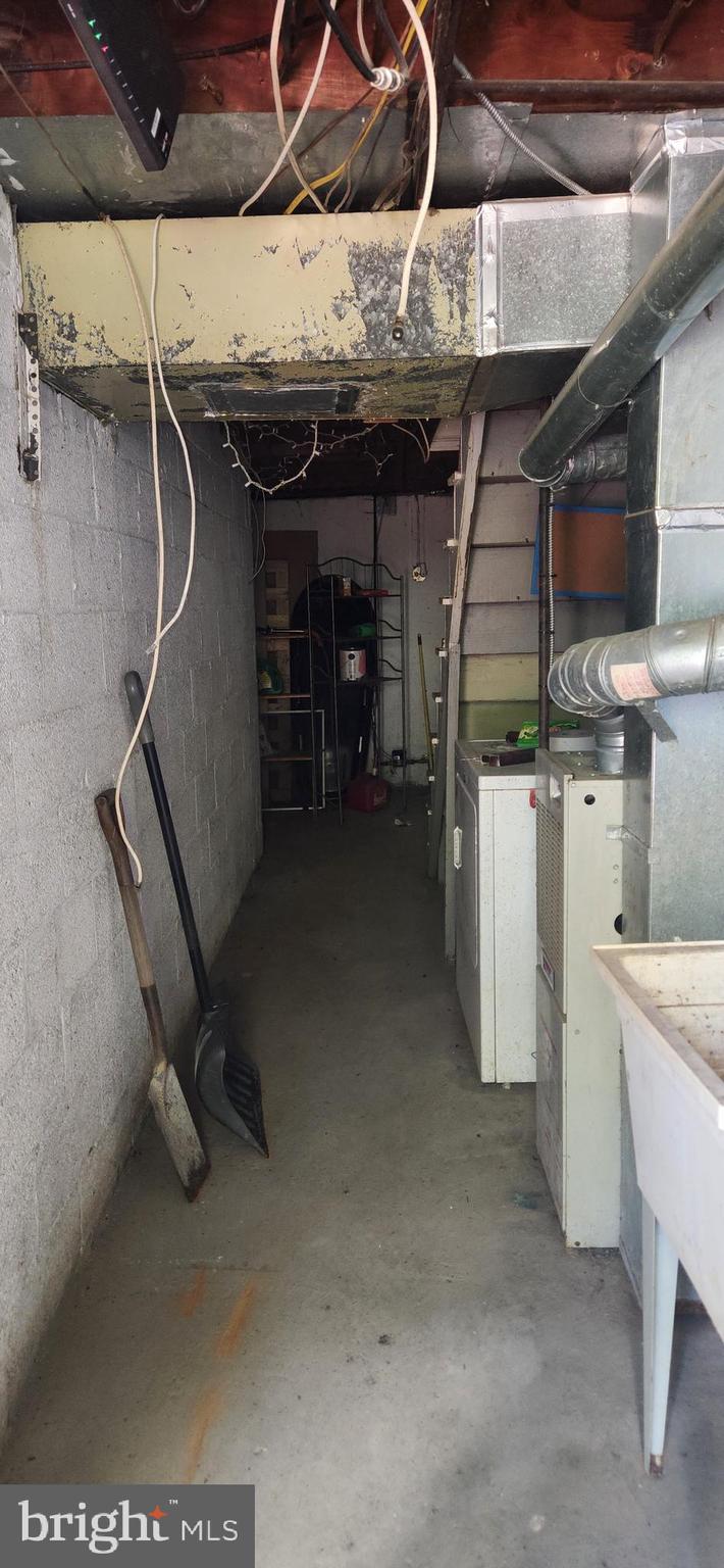 DELMAR VILLAGE - Residential