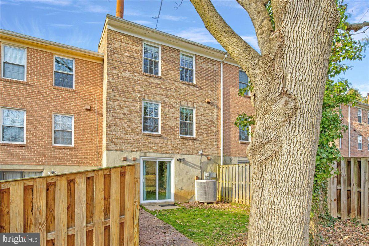 MARBLE HILL - Residential Lease