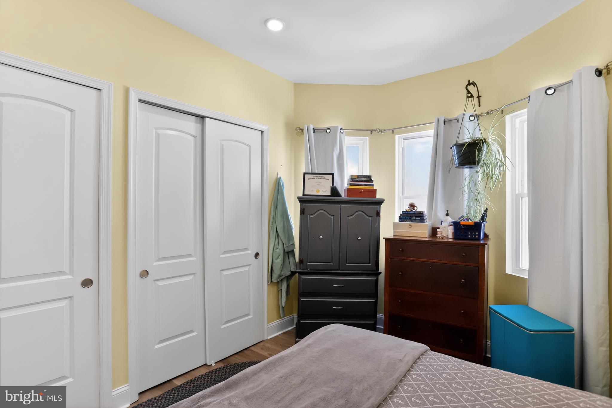 WEST PASSYUNK - Residential
