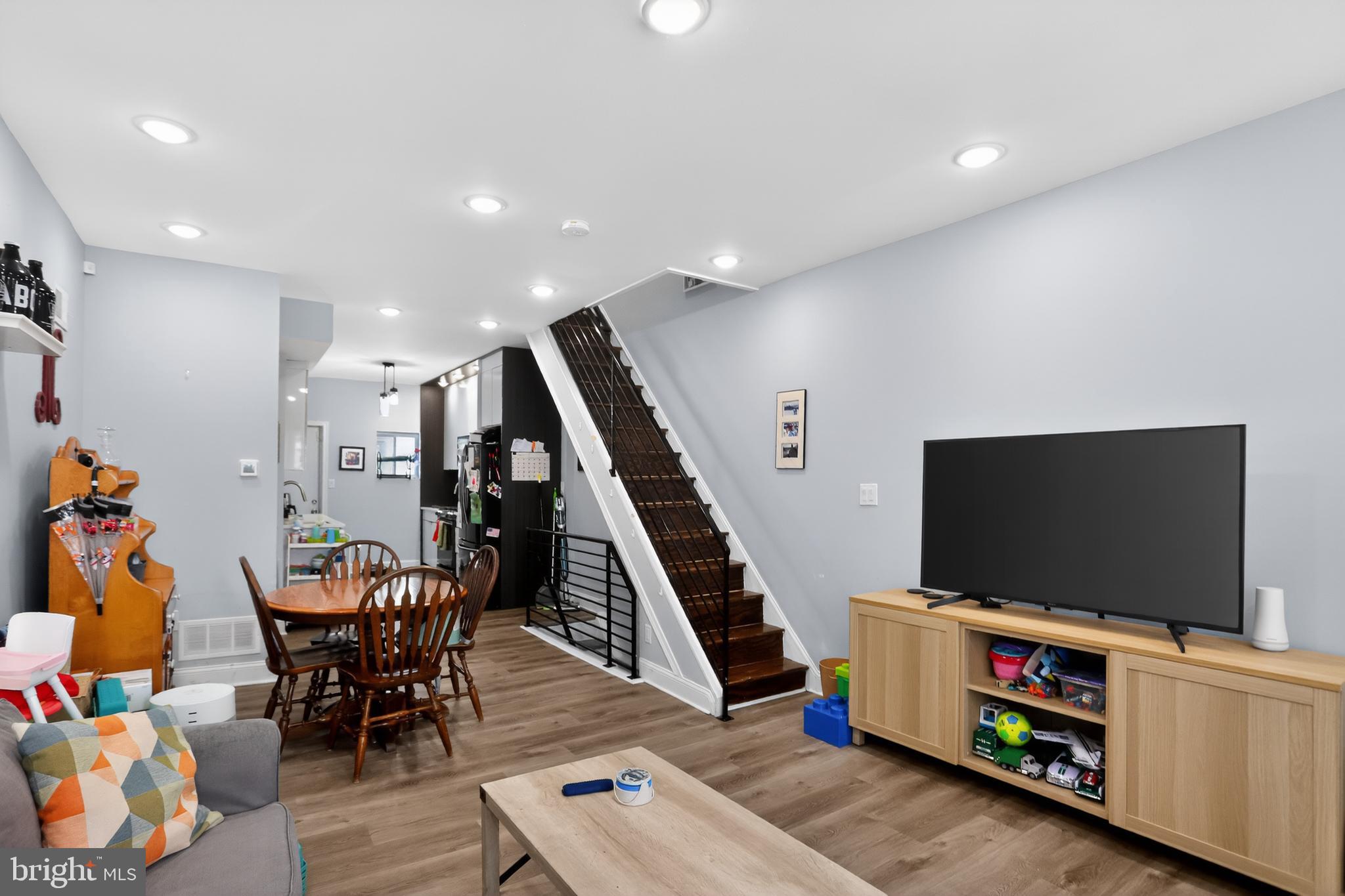 WEST PASSYUNK - Residential