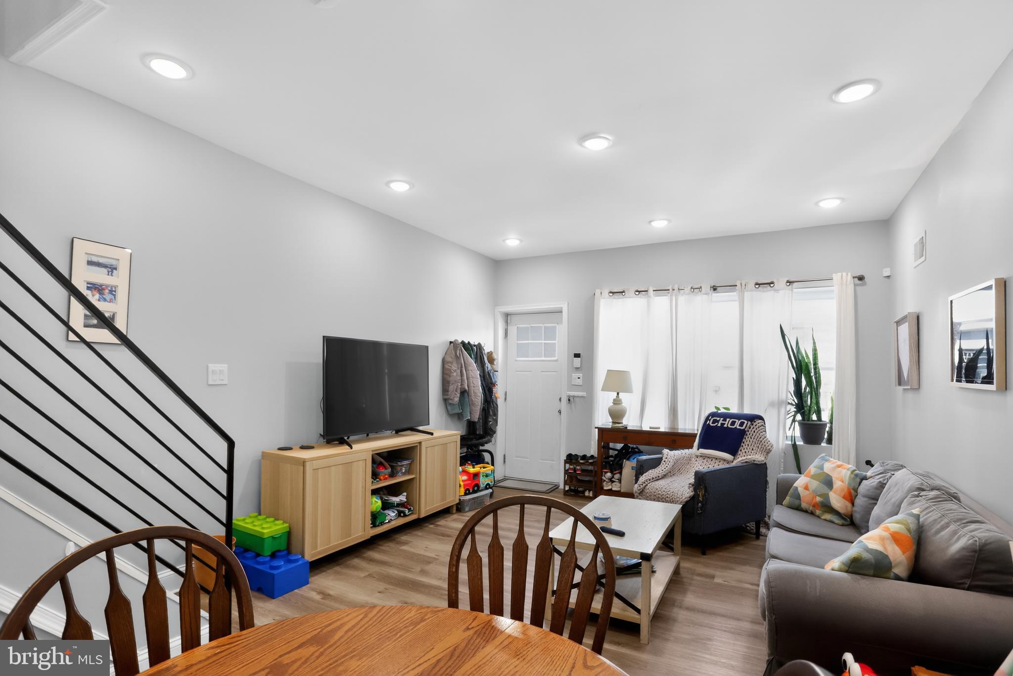 WEST PASSYUNK - Residential