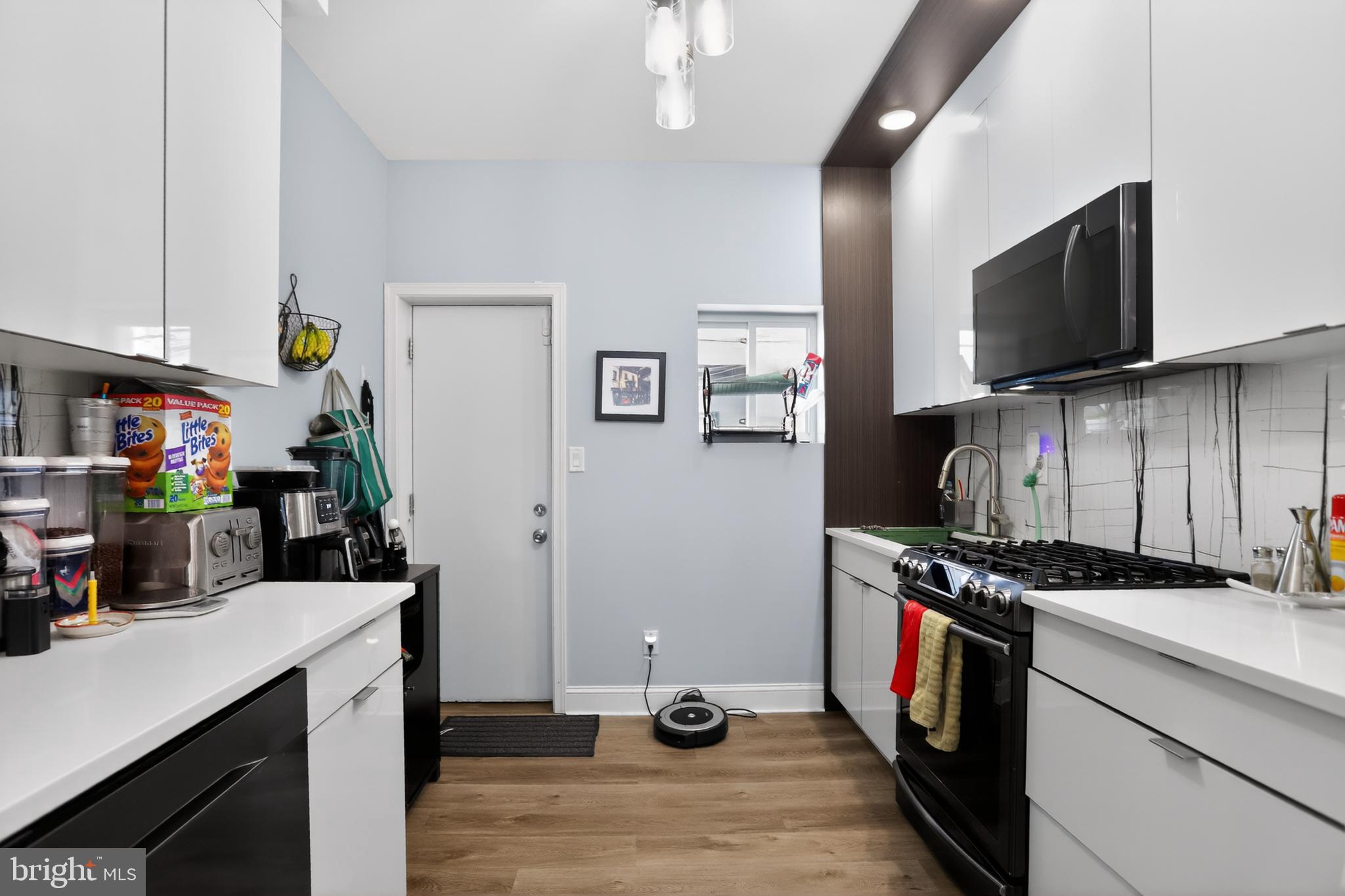 WEST PASSYUNK - Residential