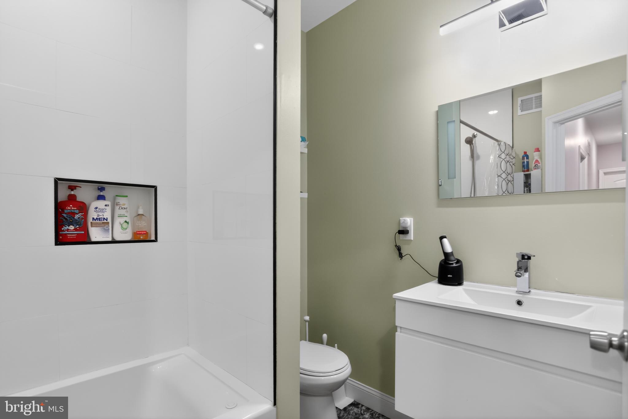 WEST PASSYUNK - Residential