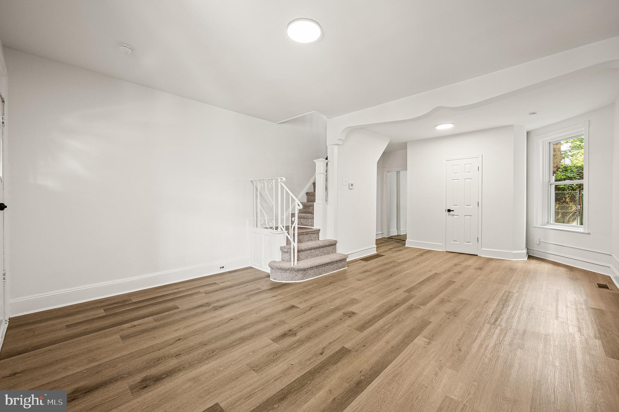 1059 S 50TH