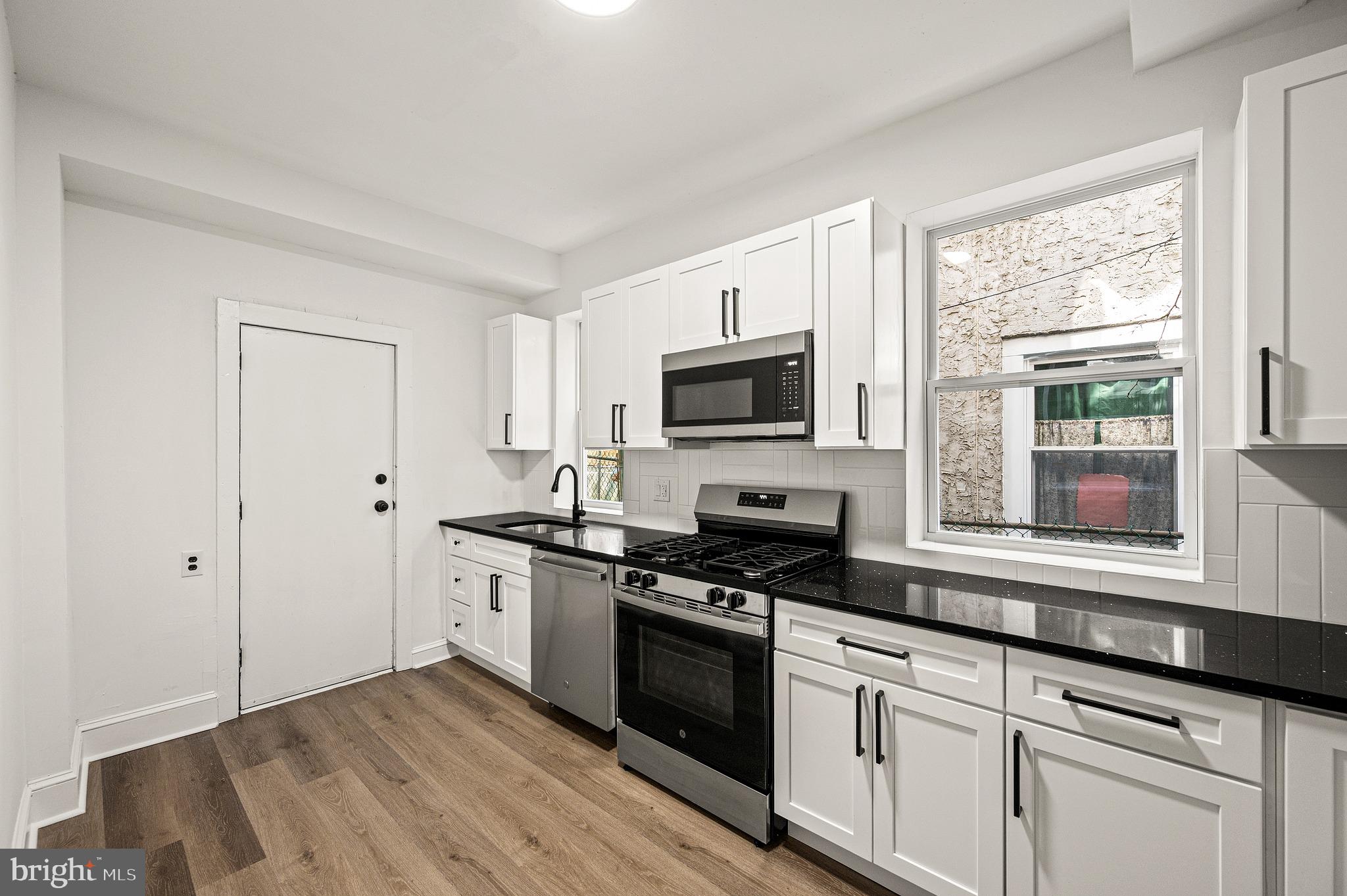 1059 S 50TH