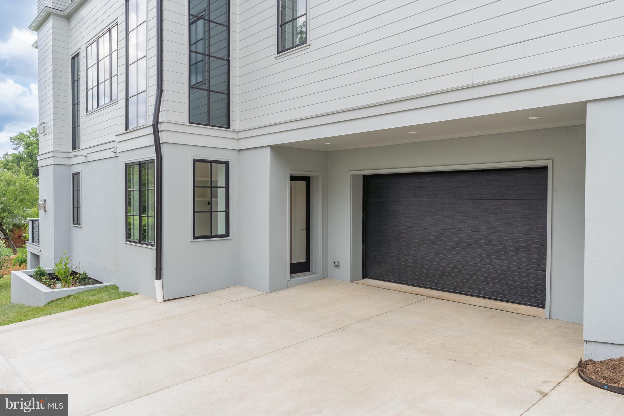 LYON PARK - Residential