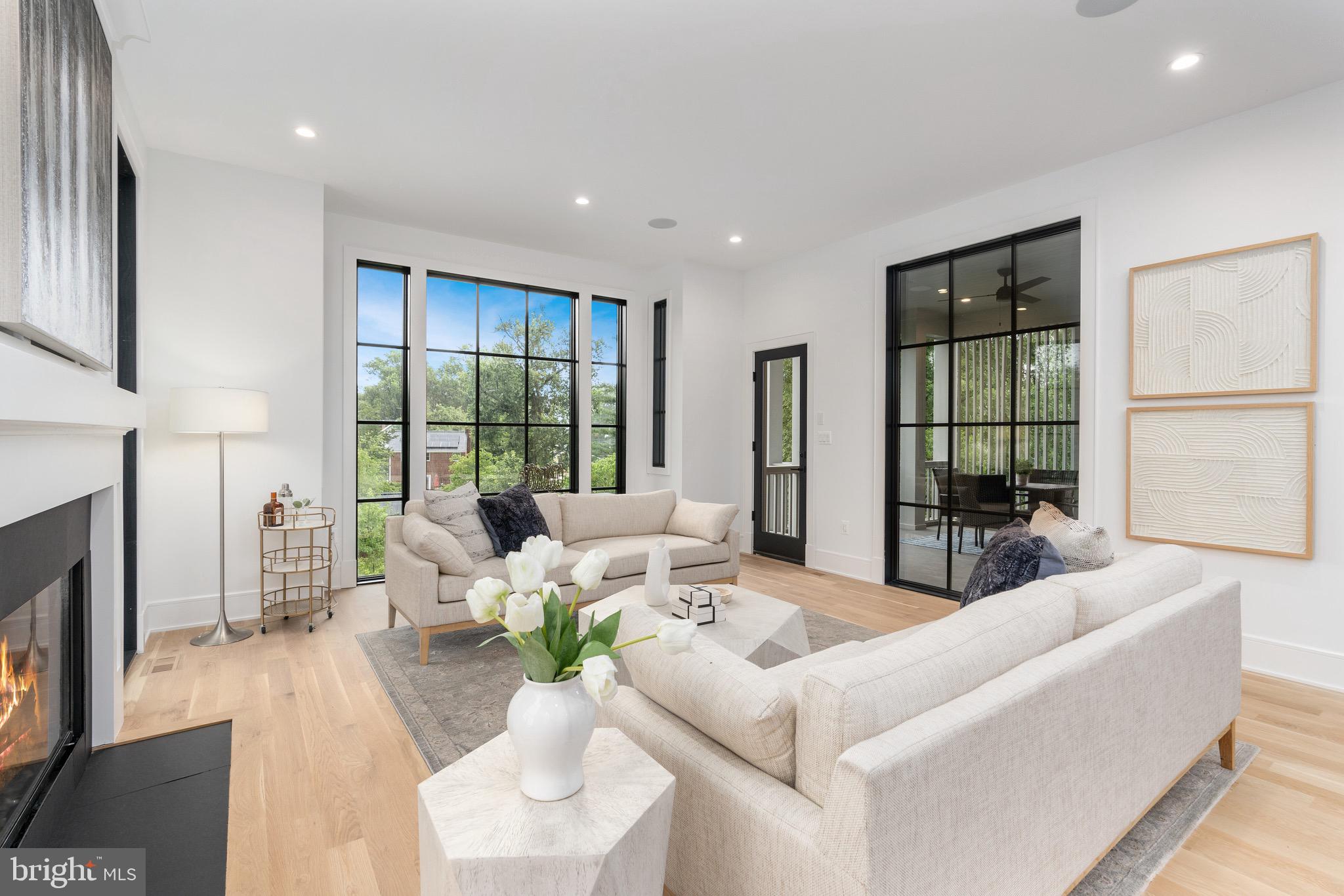 LYON PARK - Residential