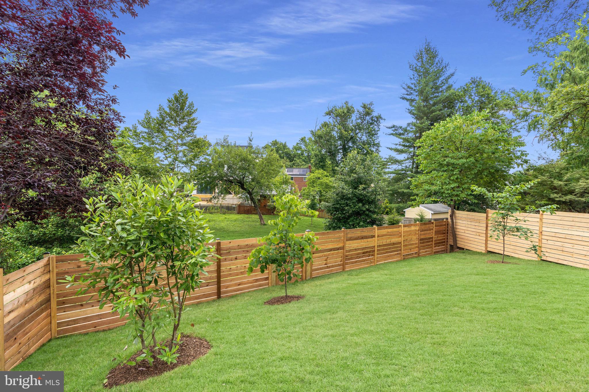 LYON PARK - Residential