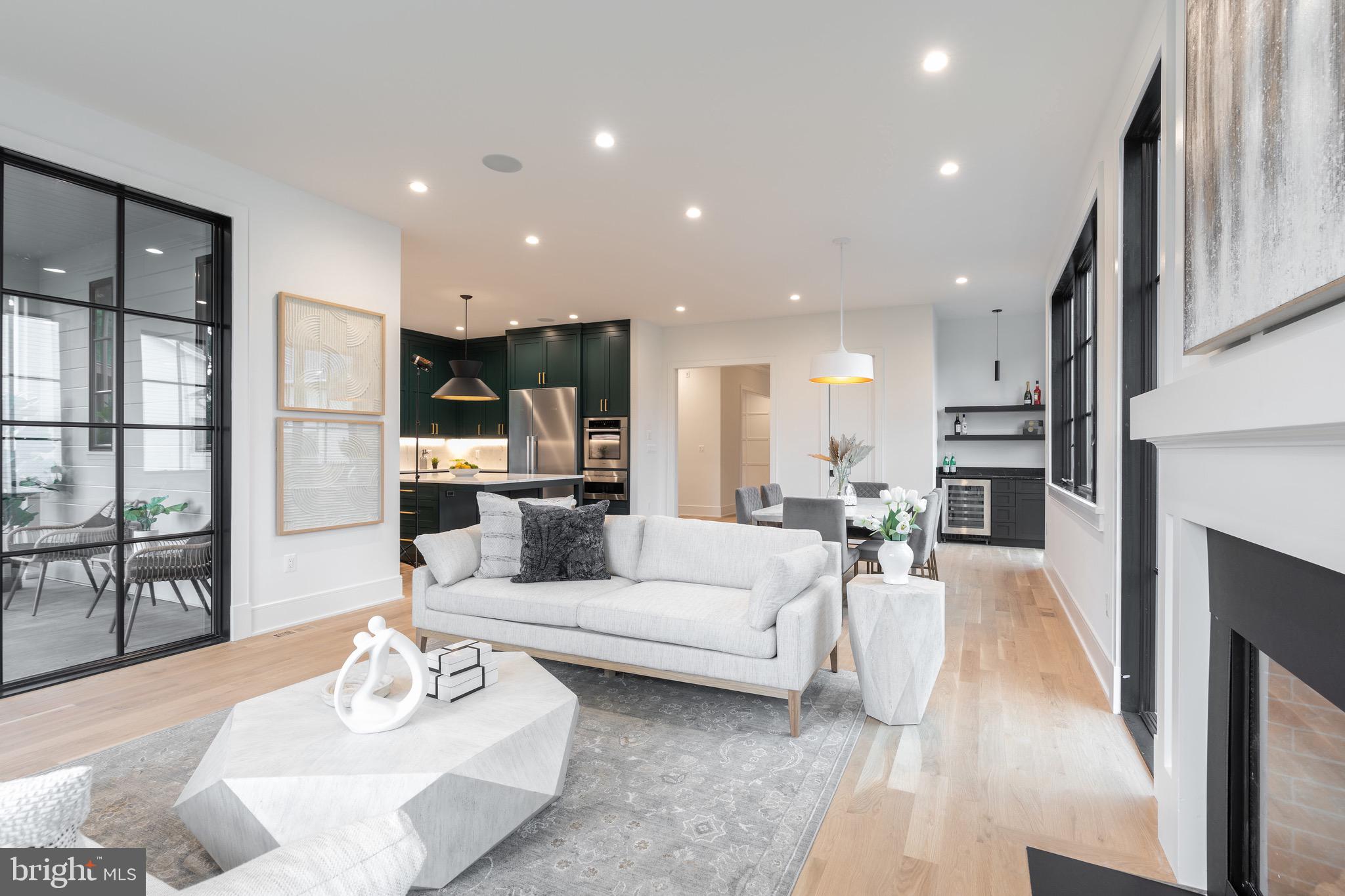 LYON PARK - Residential