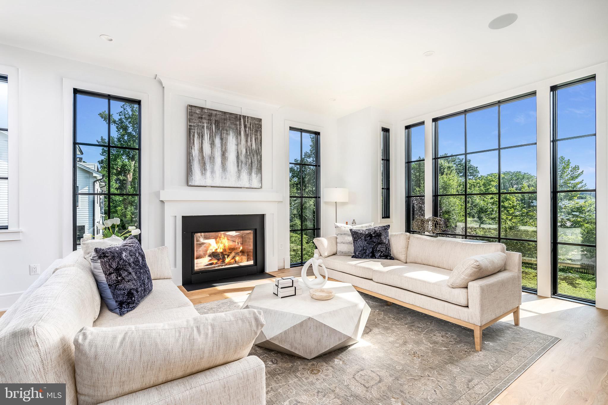 LYON PARK - Residential