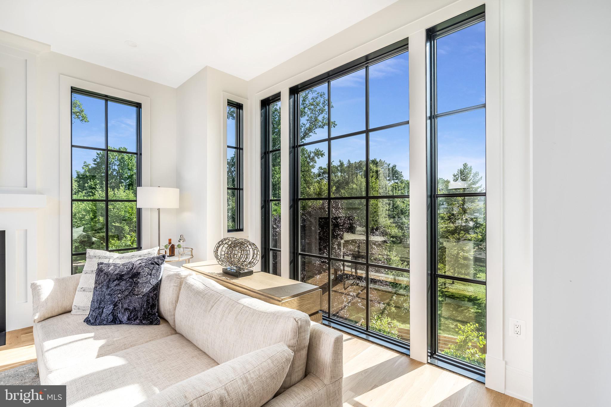 LYON PARK - Residential