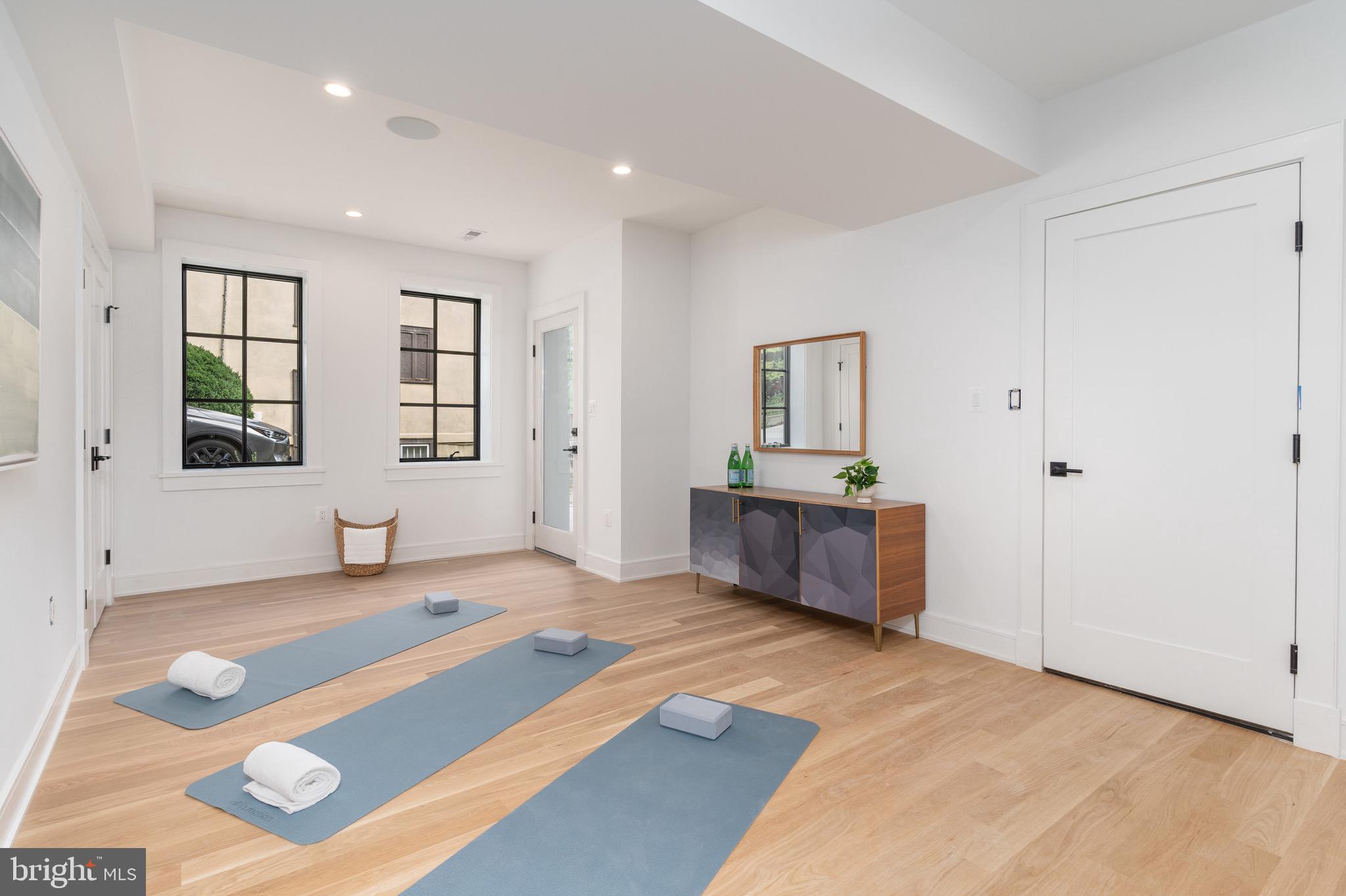 LYON PARK - Residential