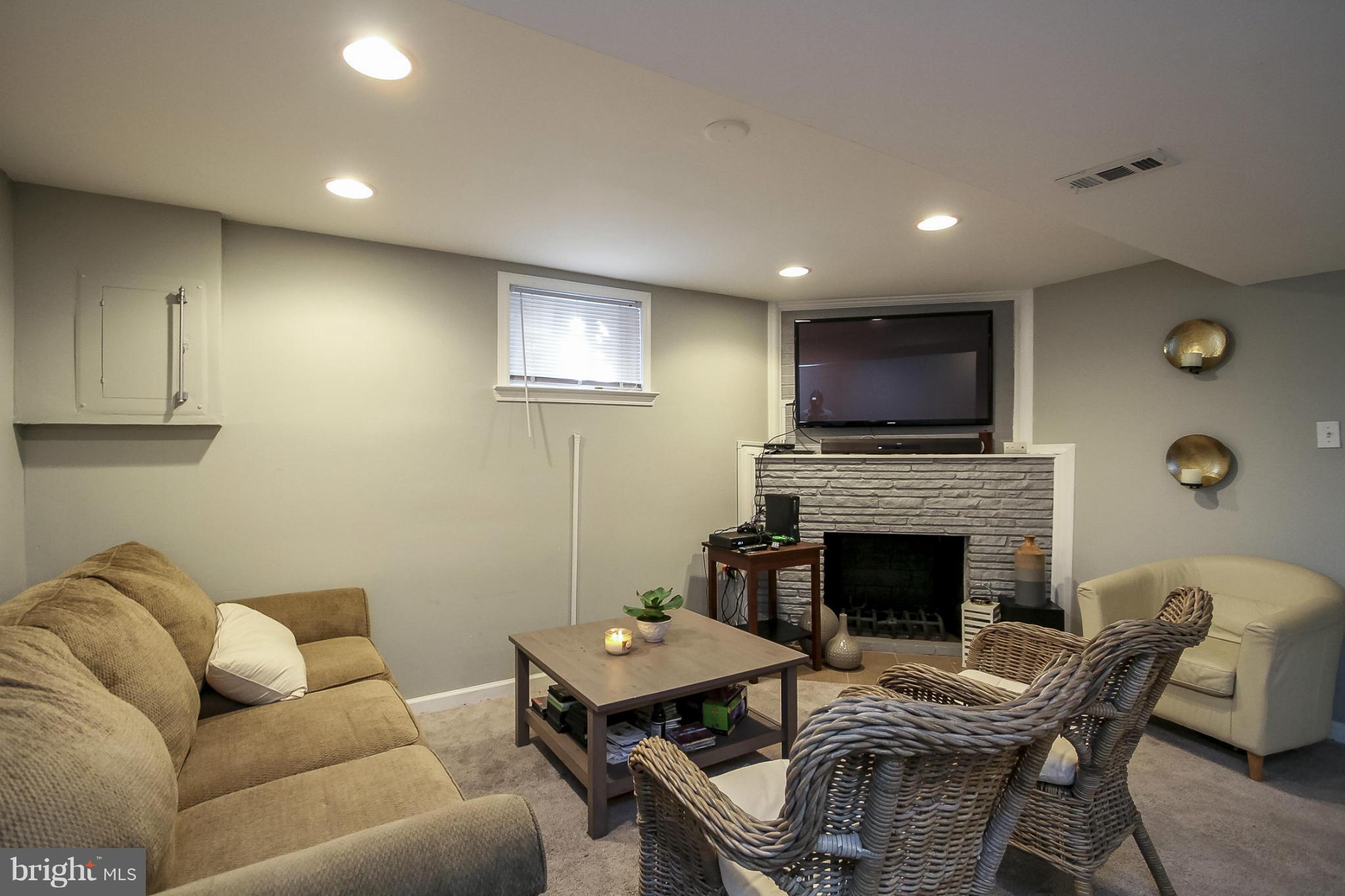 HILLCREST HEIGHTS - Residential