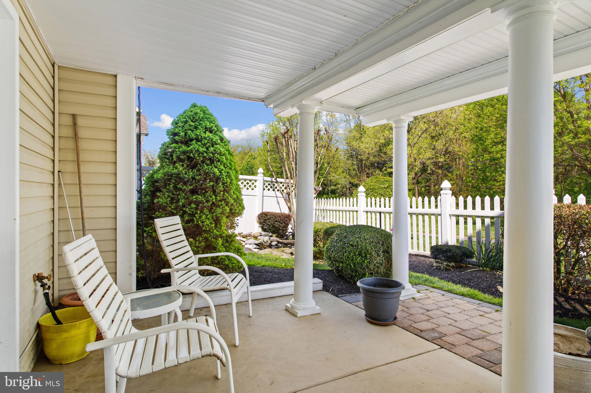 FOXFIELD AT MIDDLETOWN - Residential