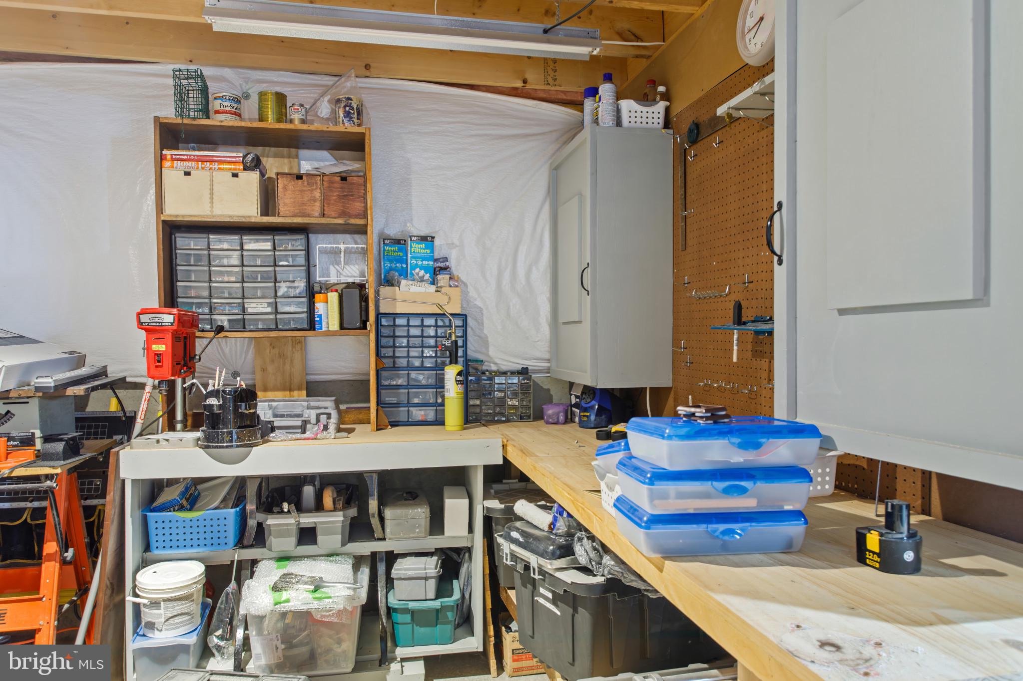 FOXFIELD AT MIDDLETOWN - Residential