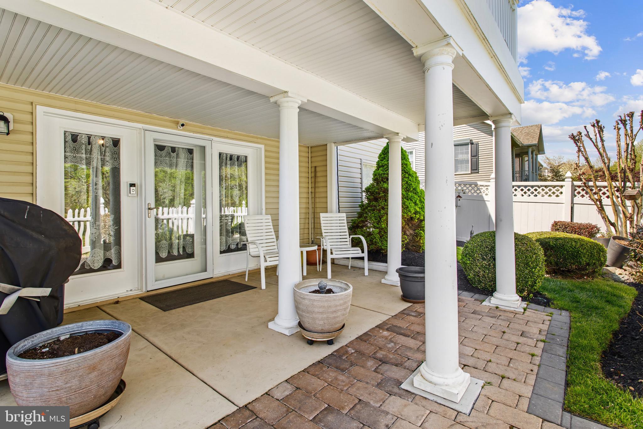 FOXFIELD AT MIDDLETOWN - Residential