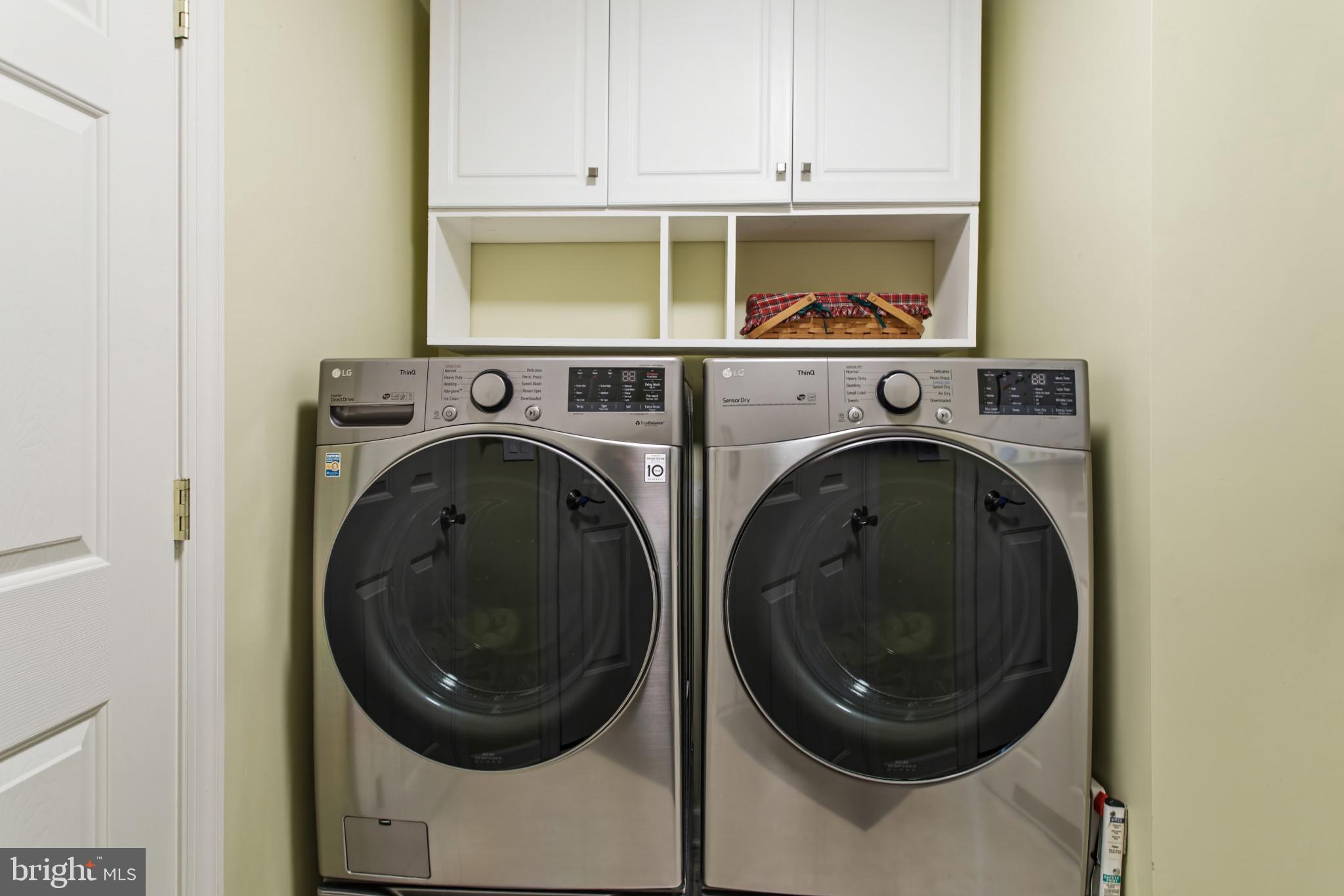 FOXFIELD AT MIDDLETOWN - Residential