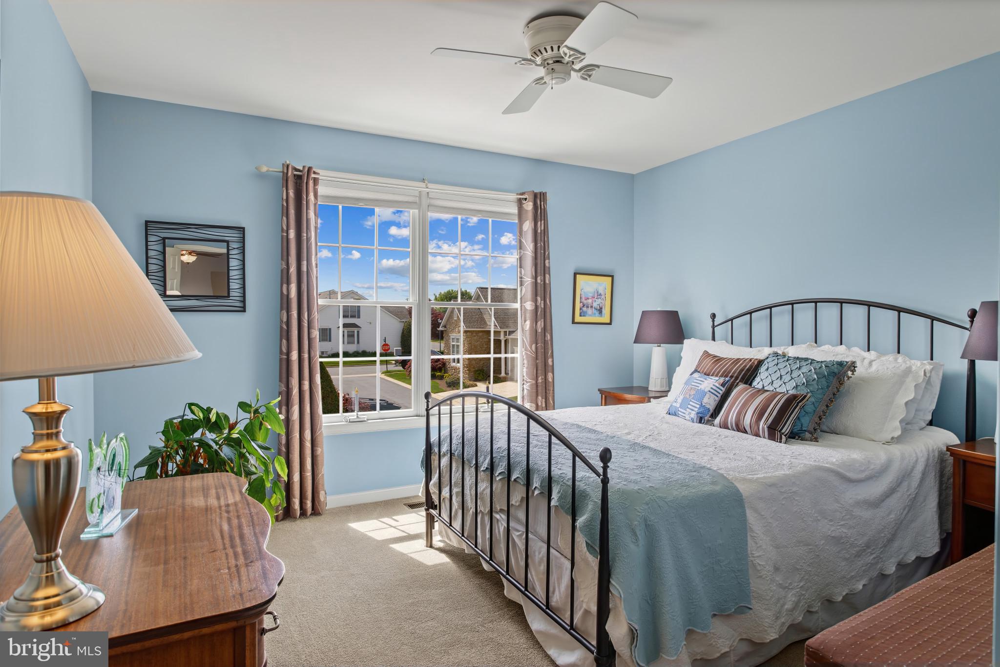 FOXFIELD AT MIDDLETOWN - Residential