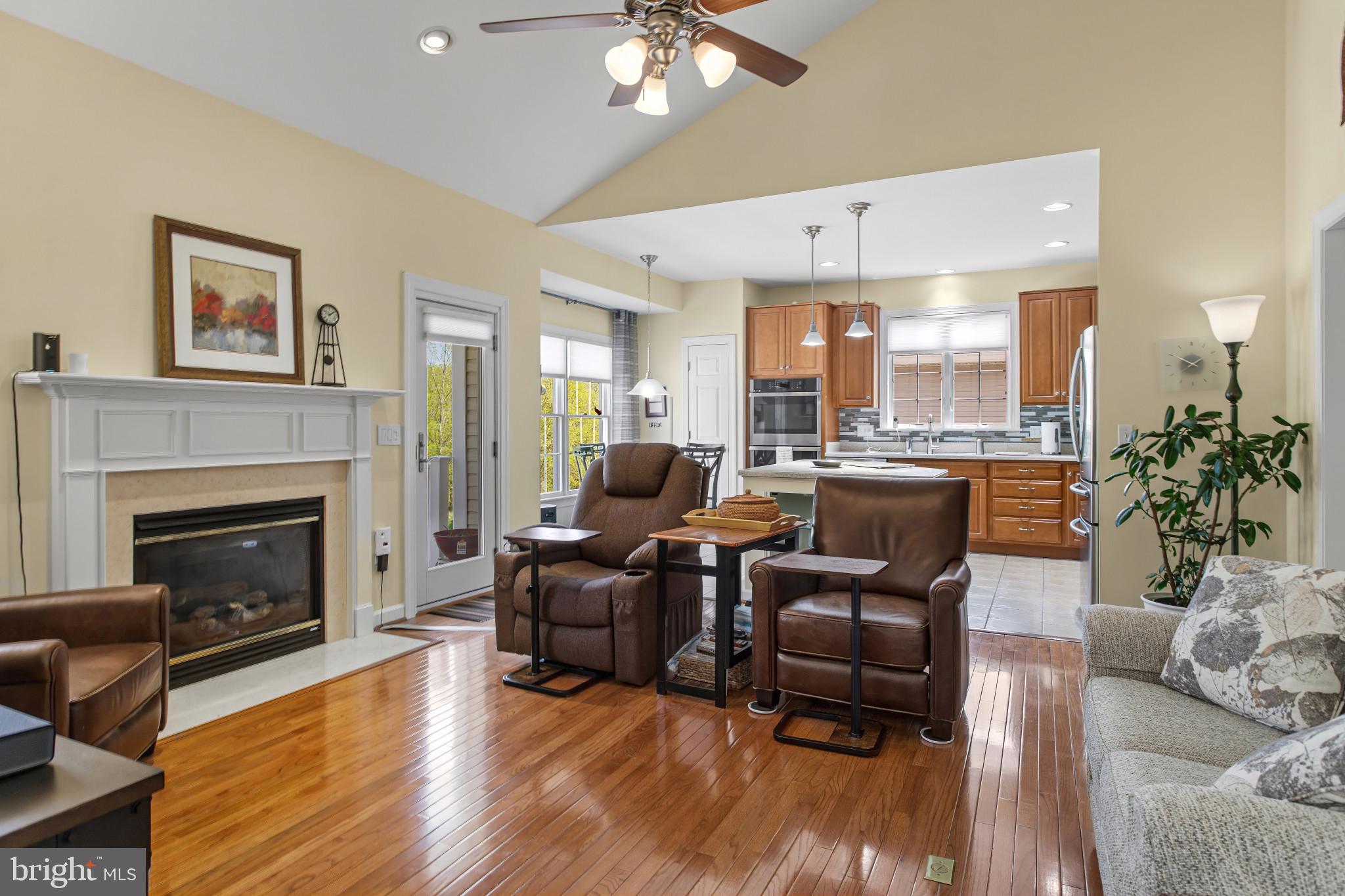 FOXFIELD AT MIDDLETOWN - Residential