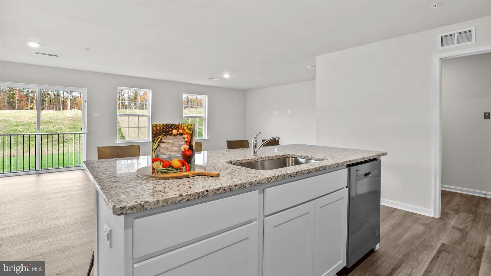 RED HILL - Residential