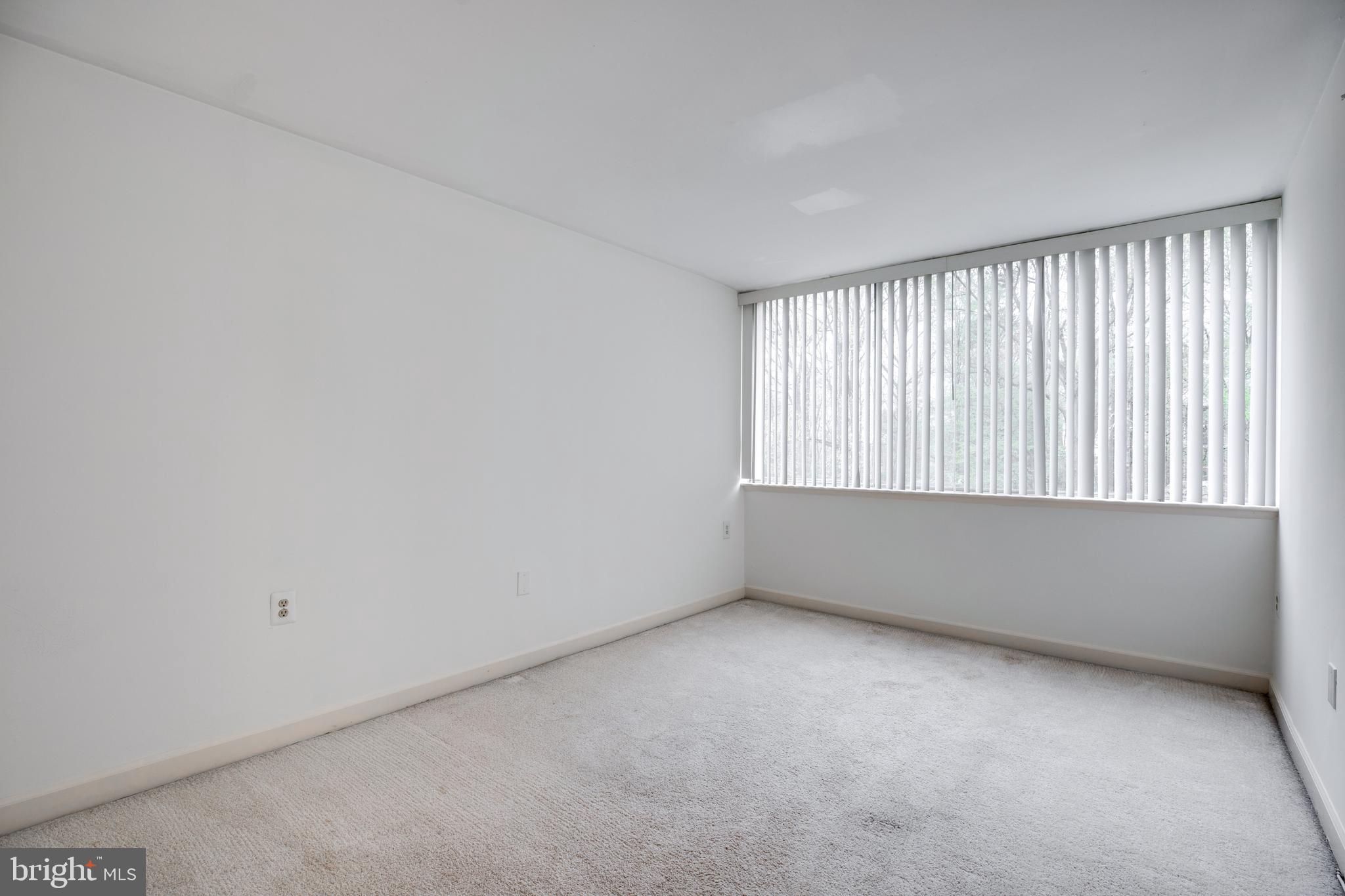 IVYMOUNT COURT - Residential Lease