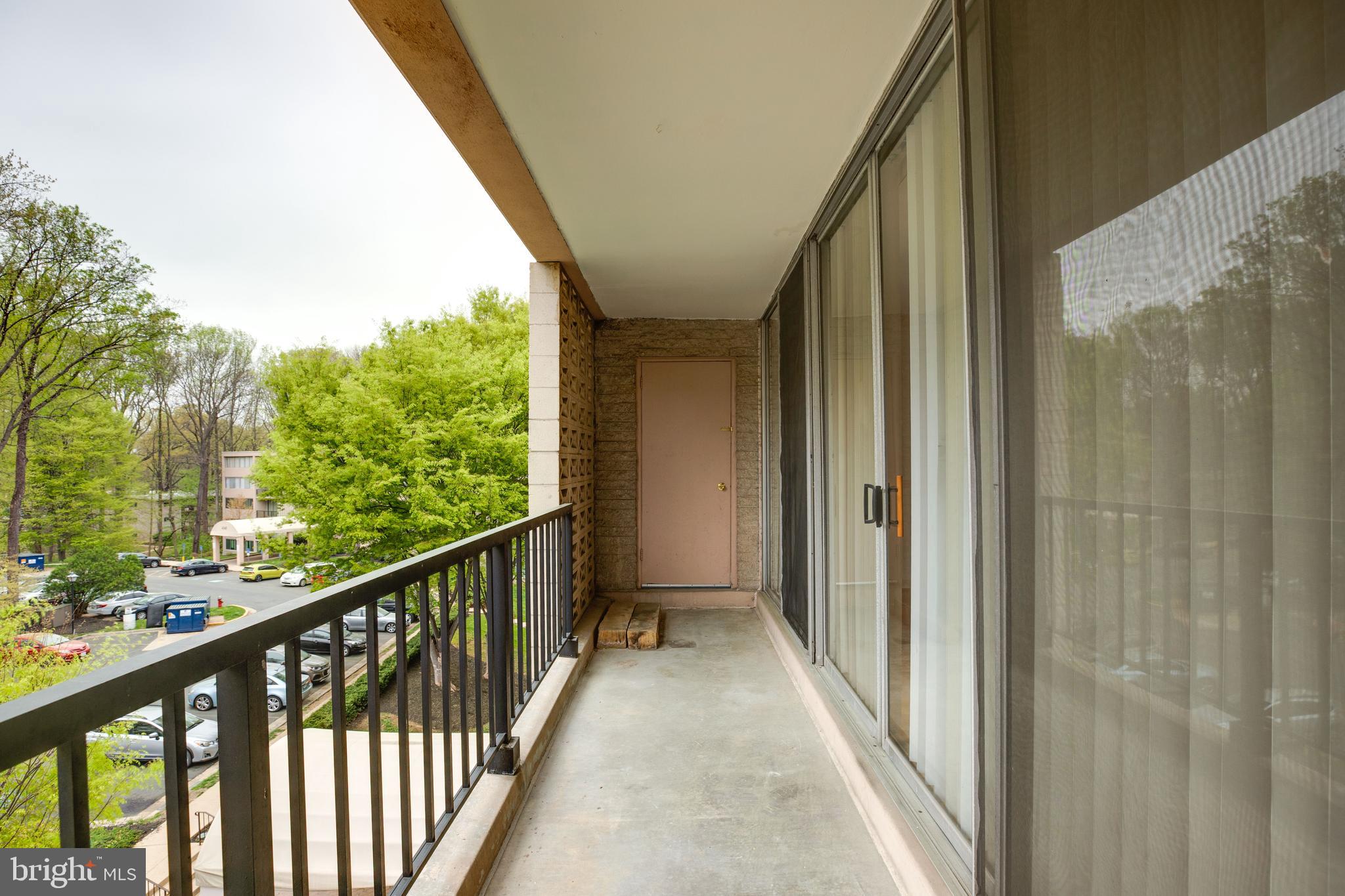 IVYMOUNT COURT - Residential Lease