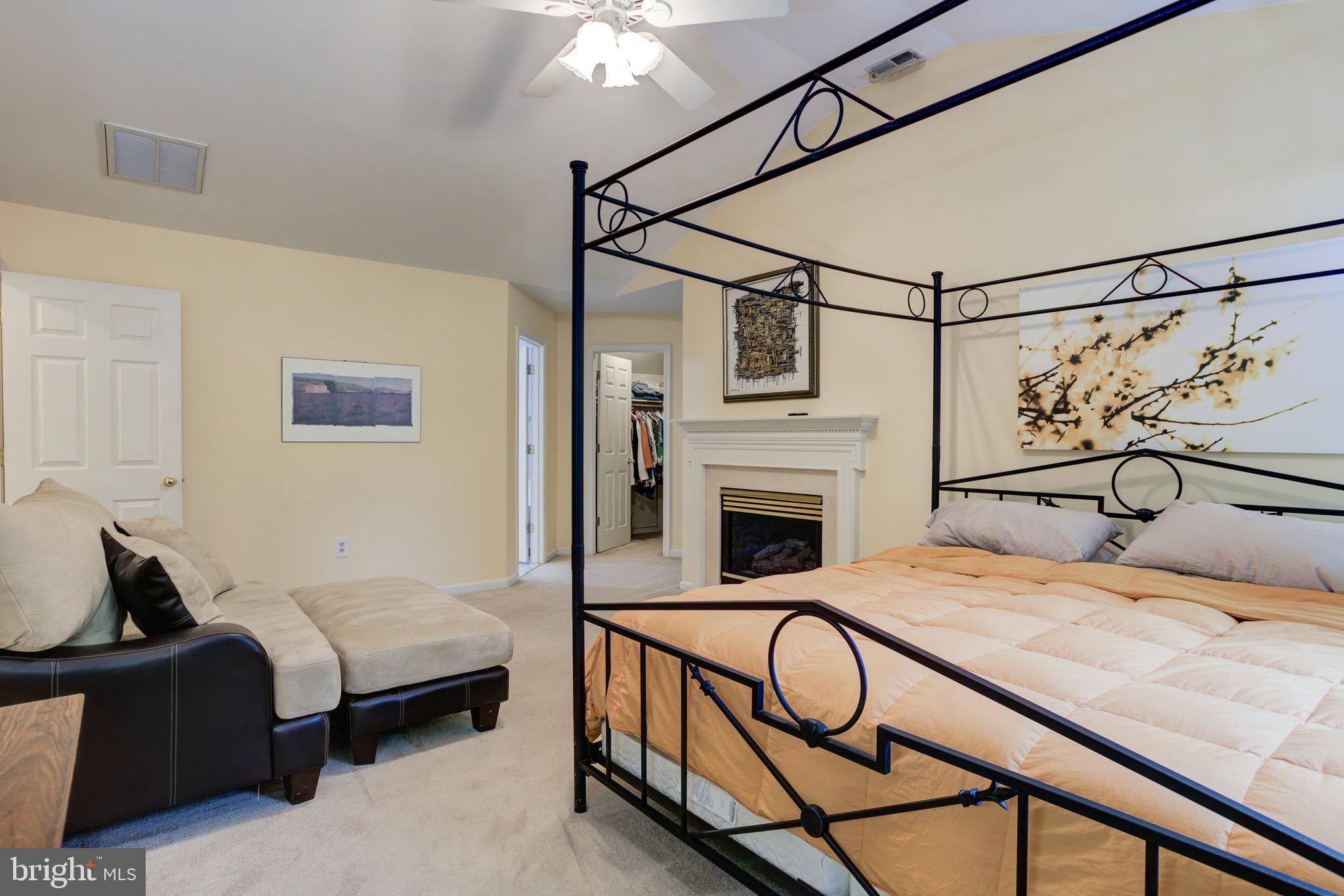 MEADOWBROOK WOODS - Residential