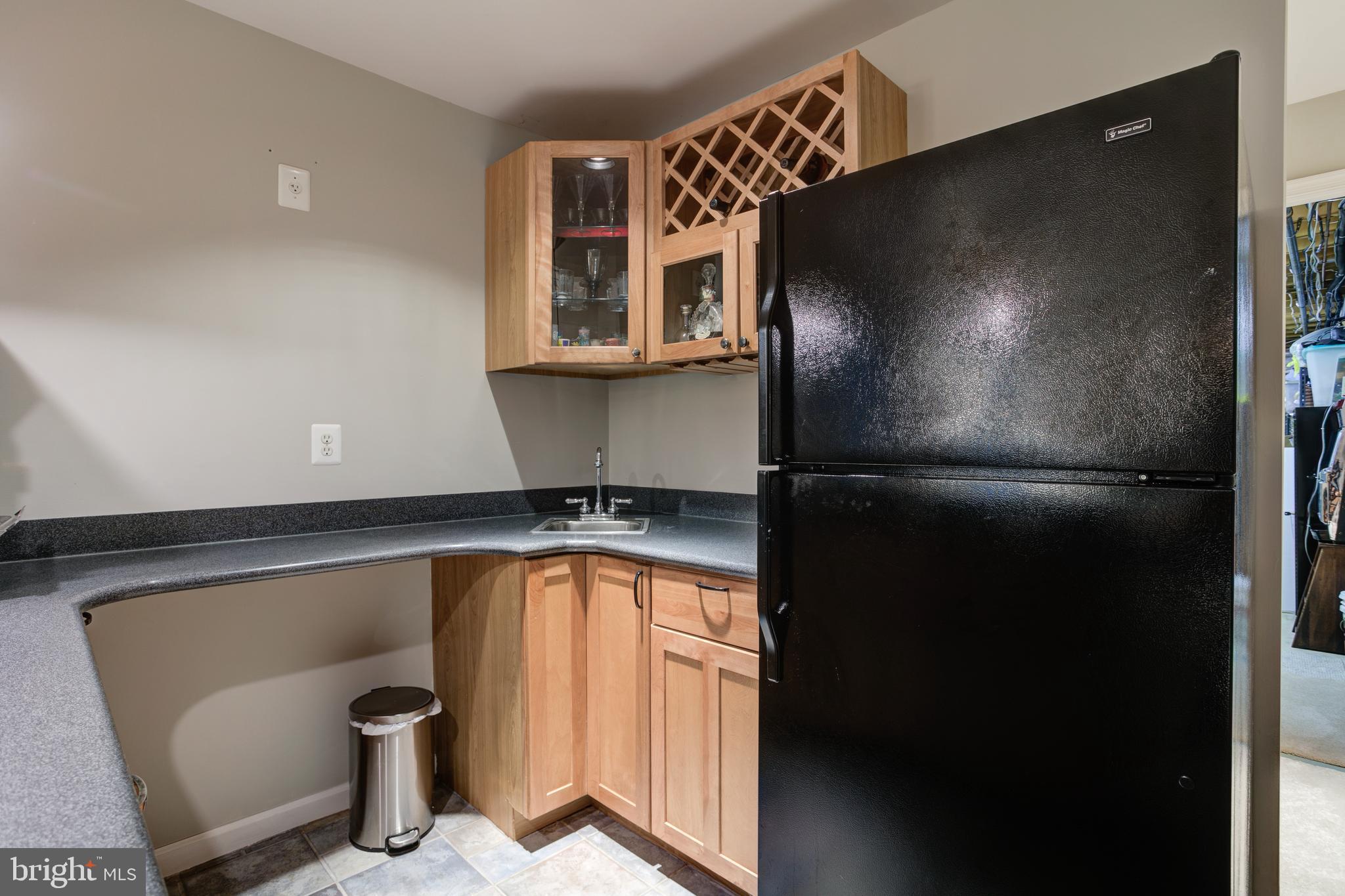 MEADOWBROOK WOODS - Residential