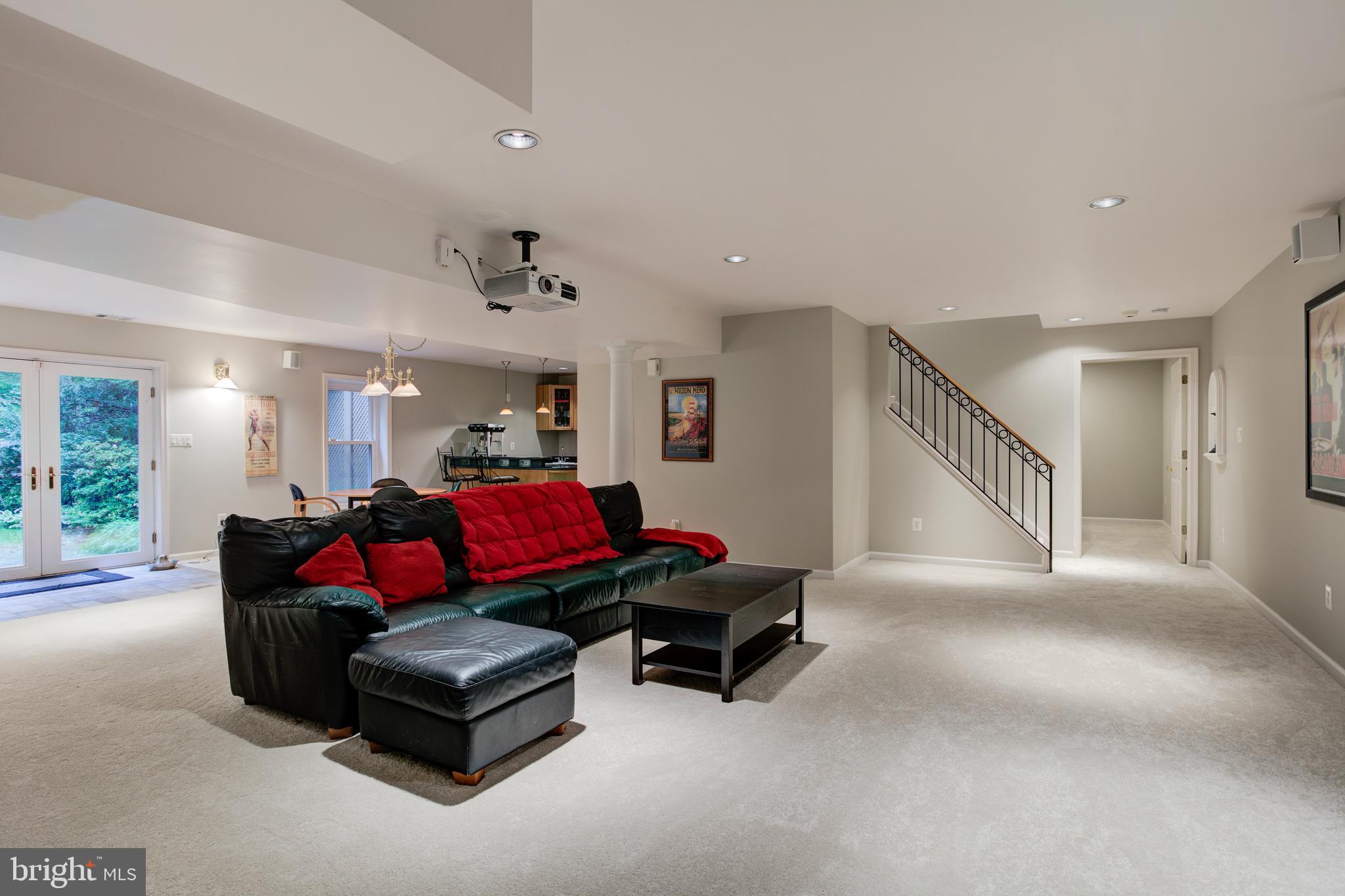 MEADOWBROOK WOODS - Residential