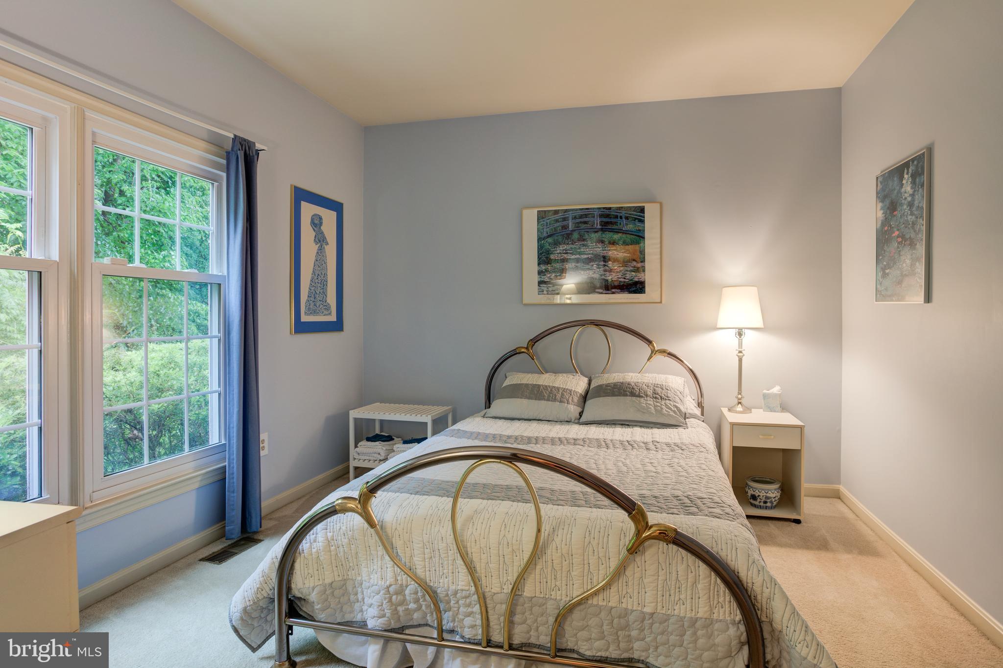 MEADOWBROOK WOODS - Residential