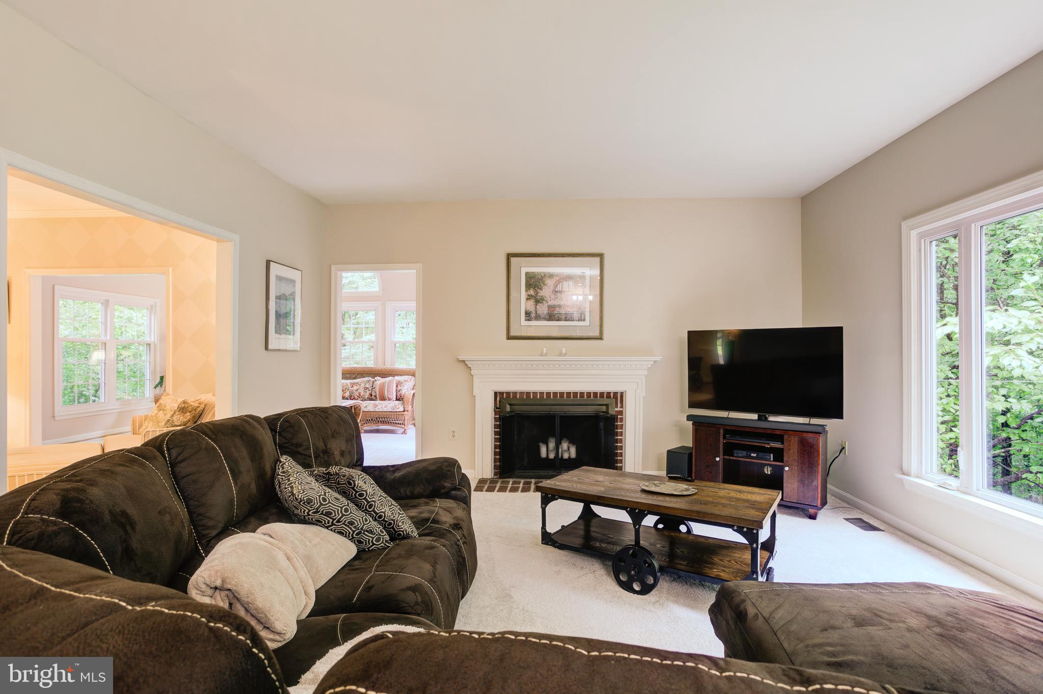 MEADOWBROOK WOODS - Residential