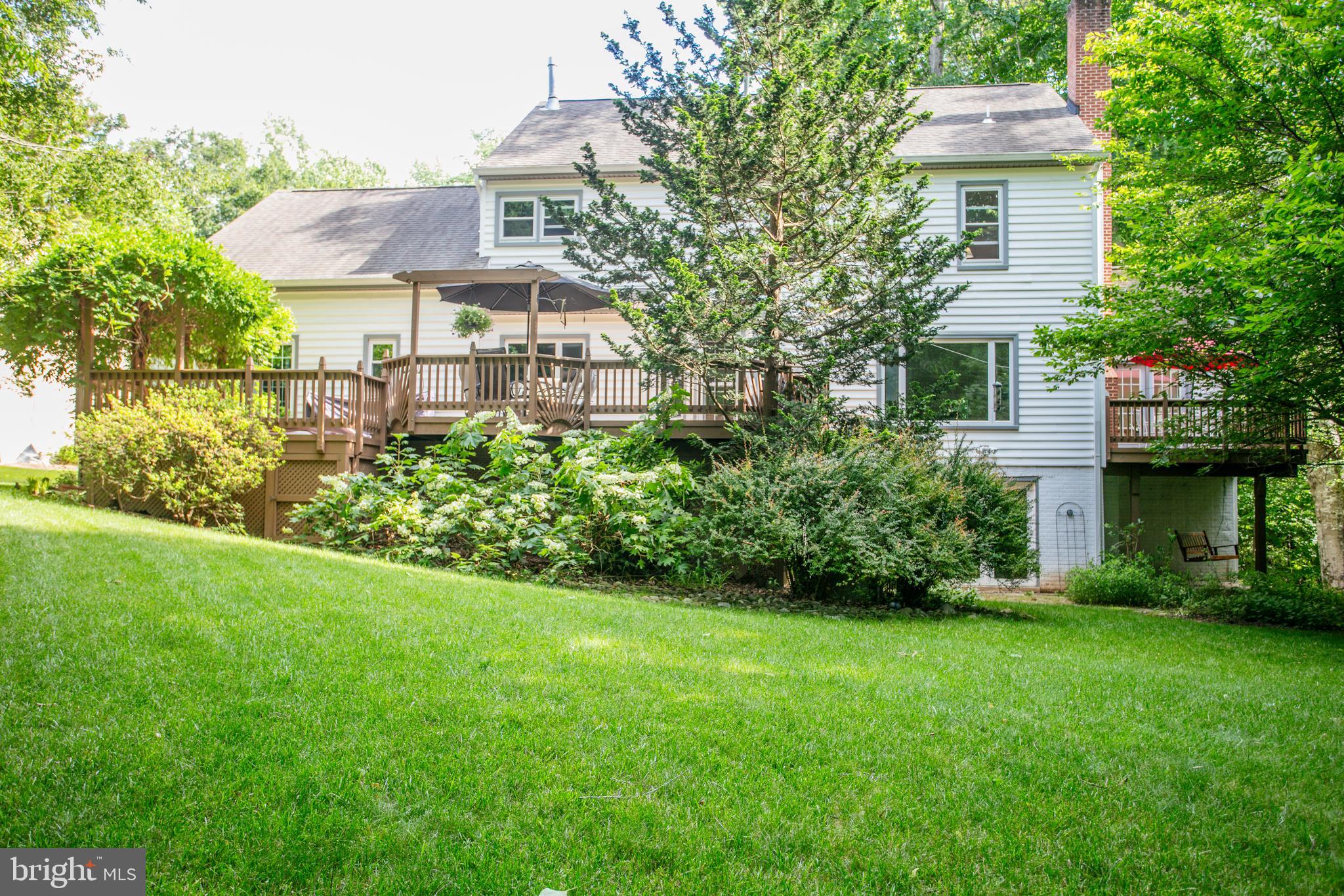 MEADOWBROOK WOODS - Residential