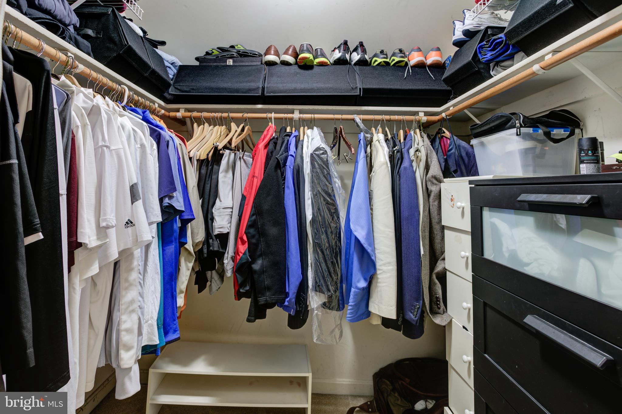 MEADOWBROOK WOODS - Residential